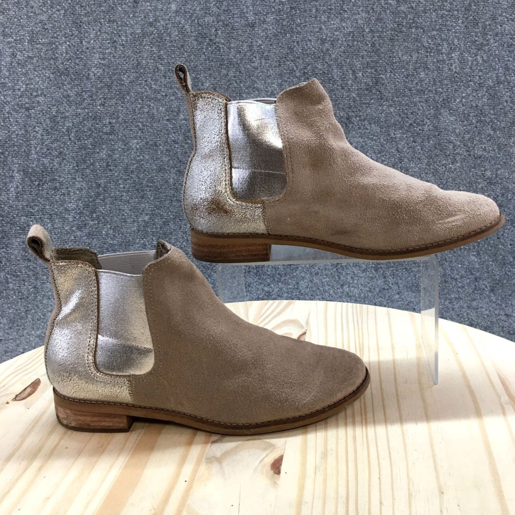 Toms TOMS Boots Womens 8 Ella Ankle Chelsea Casual Gray Leather Pull On Size US 8 / IT 38 - 2 Thumbnail