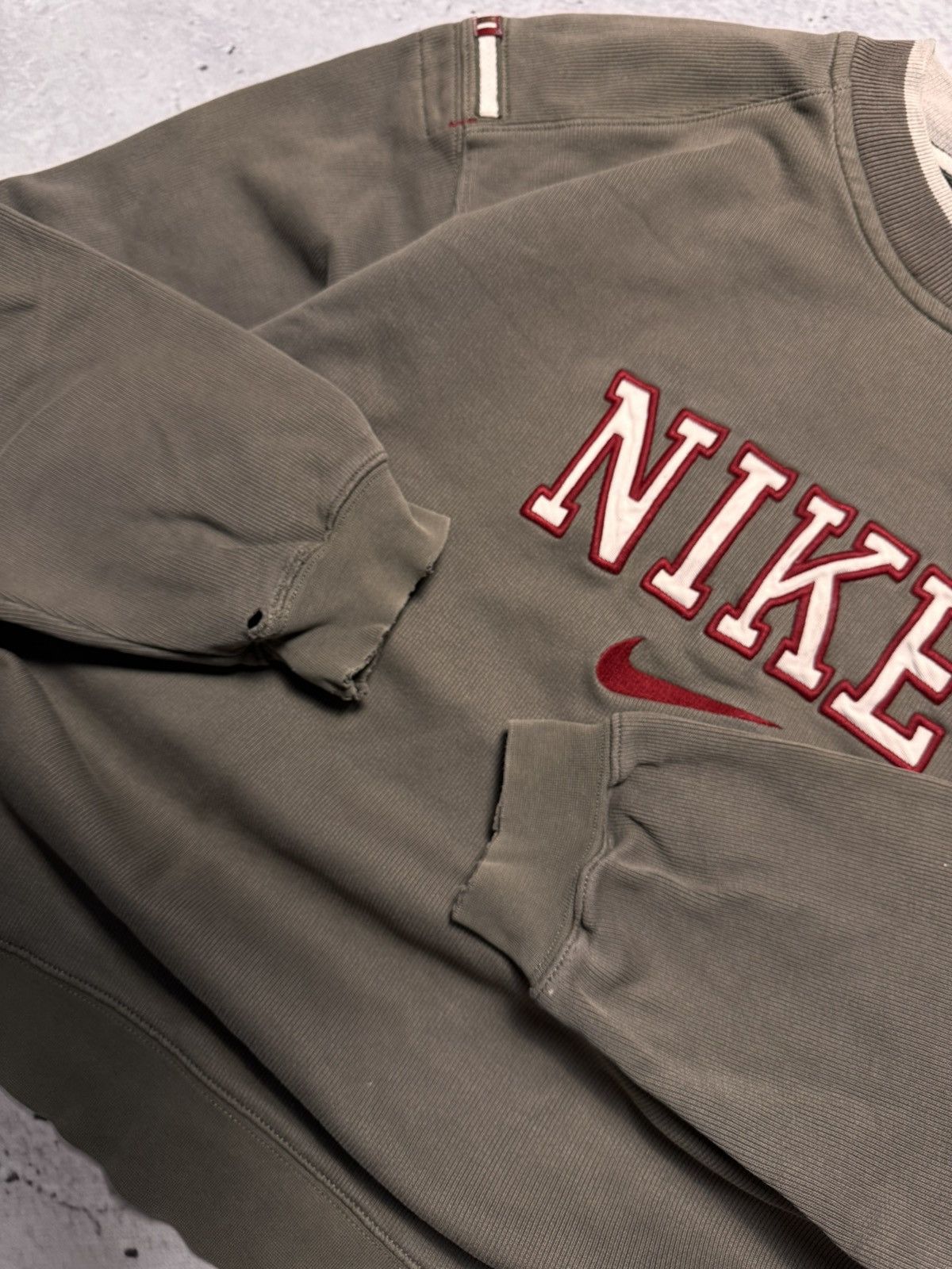 Nike × Vintage NIKE VINTAGE CENTER LOGO OVERSIZE BOXY SWEATSHIRT Size US M / EU 48-50 / 2 - 6 Thumbnail