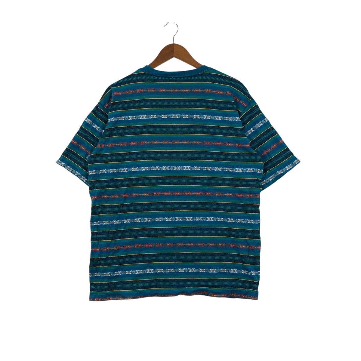 Hang Ten Vintage HANG TEN NAVAJO Aztec Fullprint Usa T-Shirt Size US L / EU 52-54 / 3 - 5 Thumbnail