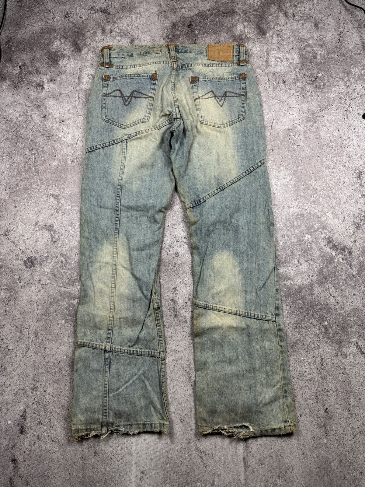 Japanese Brand Vintage Avant Garde Jeans Flared Dirty Baggy Distressed Y2K Size US 34 / EU 50 - 8 Thumbnail