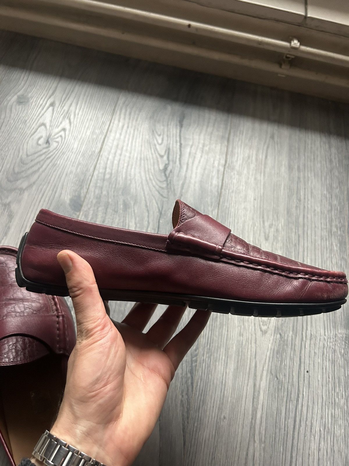 Gucci Gucci Burgundy Leather Loafers with Embossed GG Monogram Size US 7 / EU 40 - 10 Thumbnail