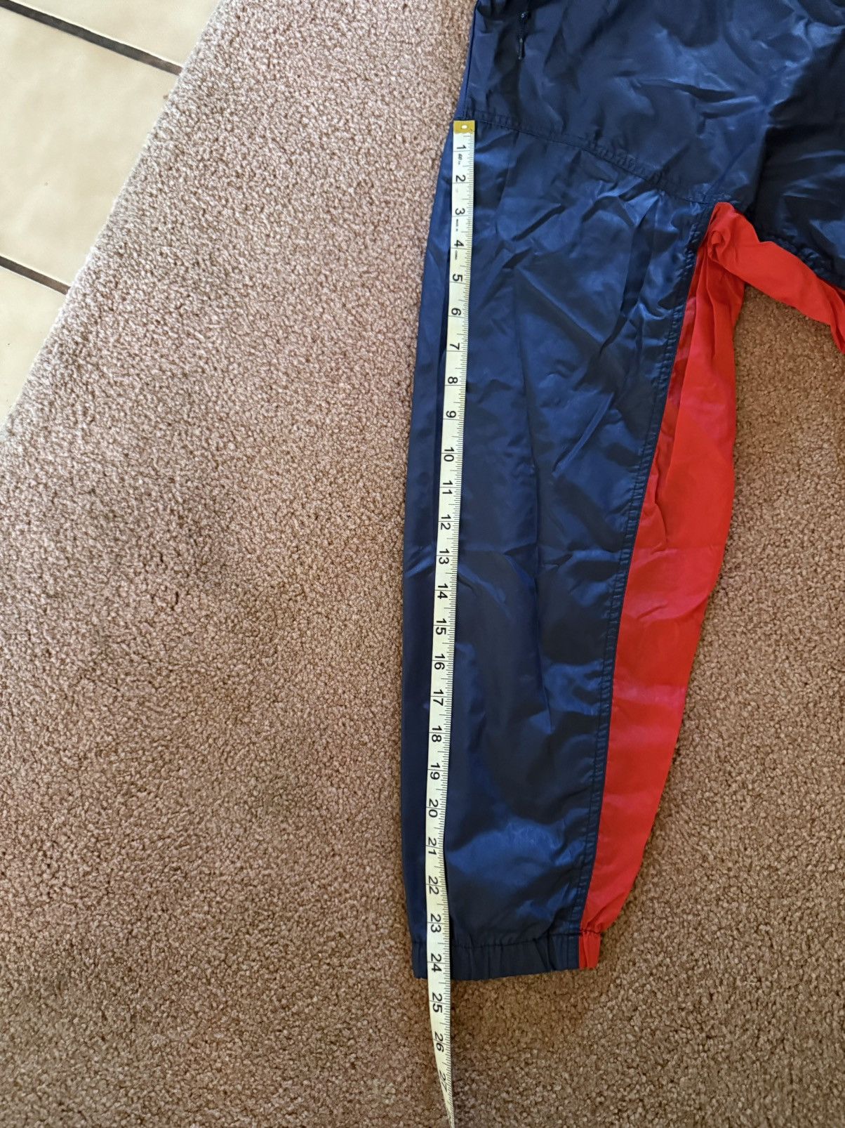 Nike Vintage 80’s Nike windbreaker in amazing condition! Size US L / EU 52-54 / 3 - 11 Thumbnail