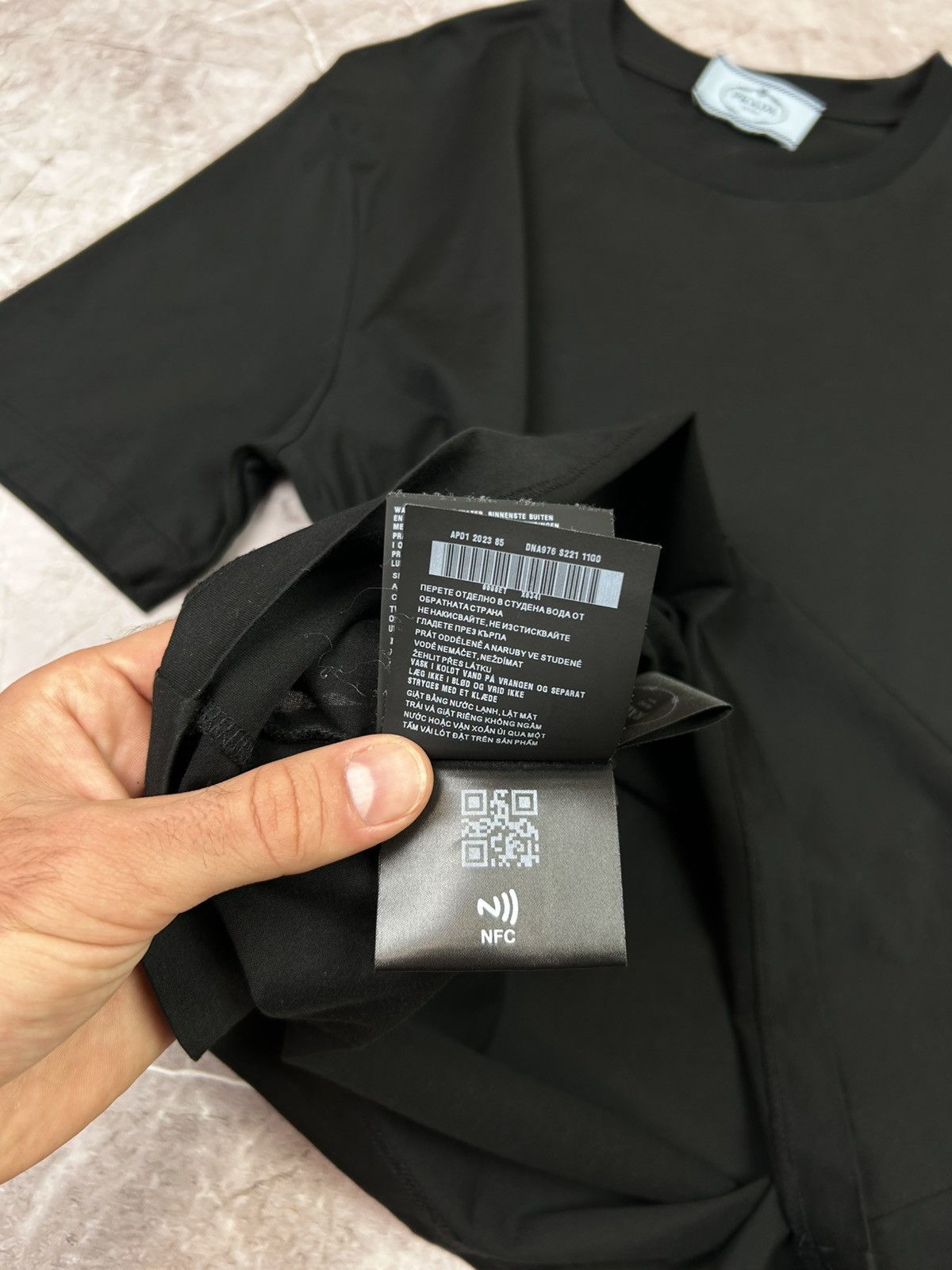 Prada Prada Milano T-shirt Women’s Size L Size L / US 10 / IT 46 - 8 Thumbnail