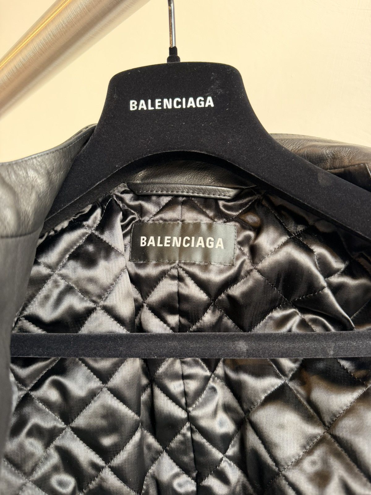 Balenciaga Balenciaga Moto Racer Jacket Black Leather w Stripes Sz 40 Size M / US 6-8 / IT 42-44 - 21 Thumbnail