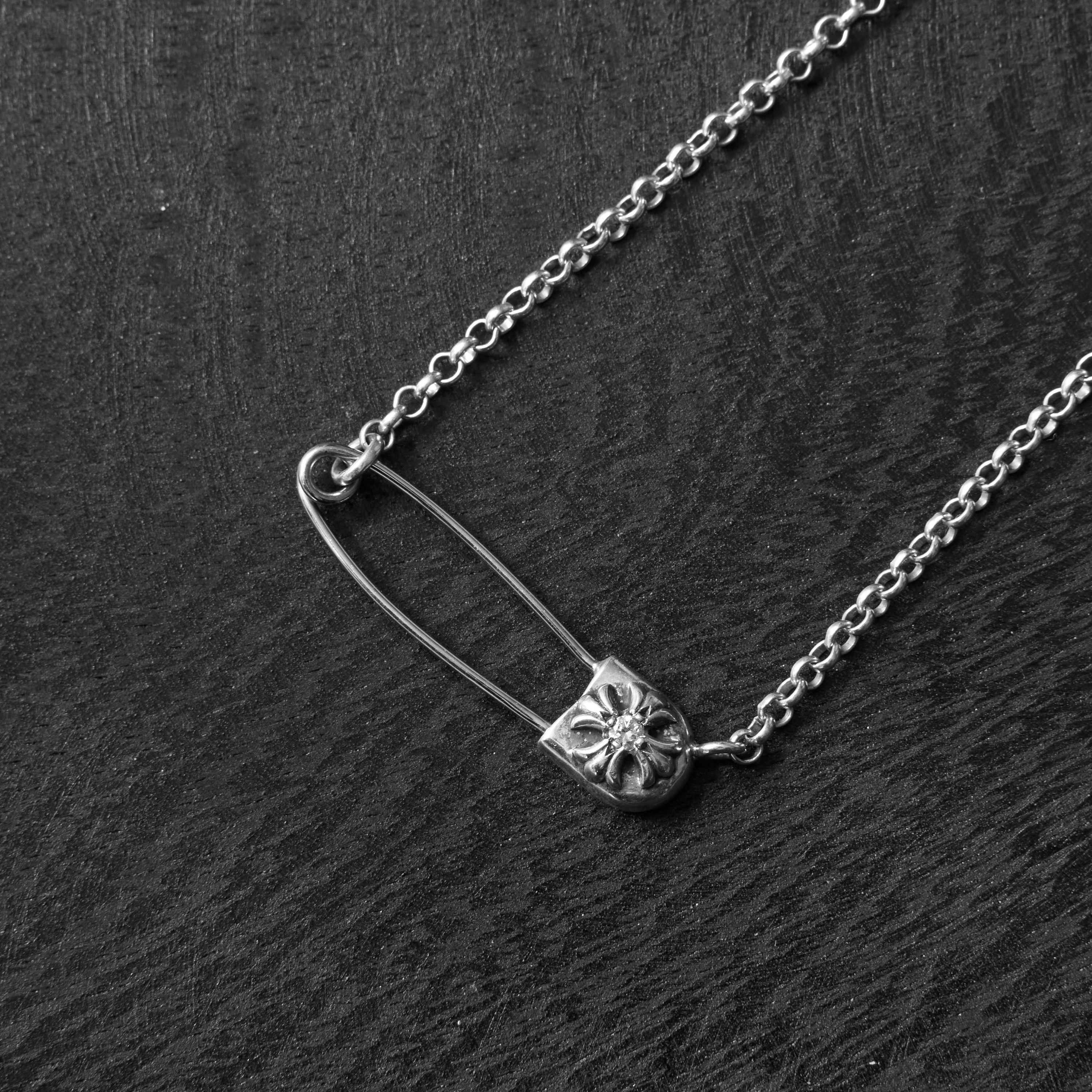 Chrome Hearts CHROME HEARTS Safety Pin Diamond Sliver Necklace Size ONE SIZE - 6 Thumbnail
