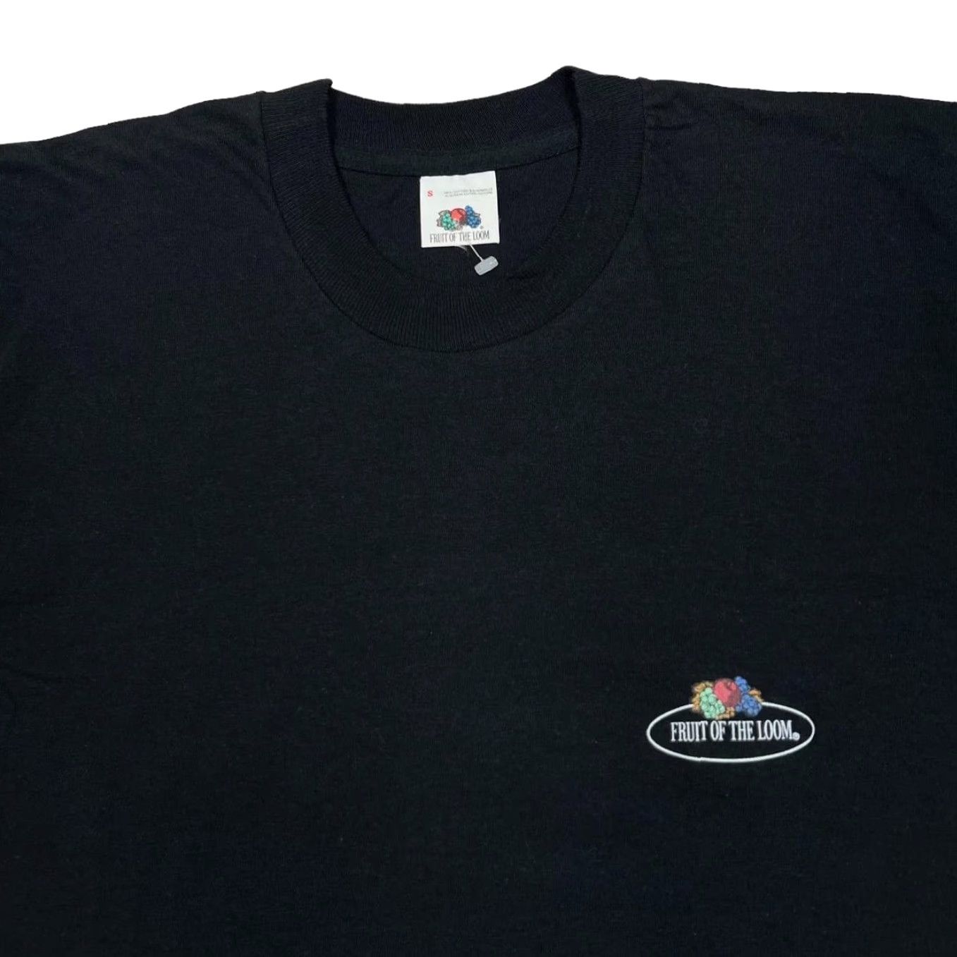 Fruit Of The Loom VINTAGE Fruit Of The Loom Mini Logo Cotton Single Stitch Black T-Shirt Small Mens Clothing Shirt Short Sleeve Round Neck Graphic Logo Print 90s 7978 Size US S / EU 44-46 / 1 - 4 Thumbnail