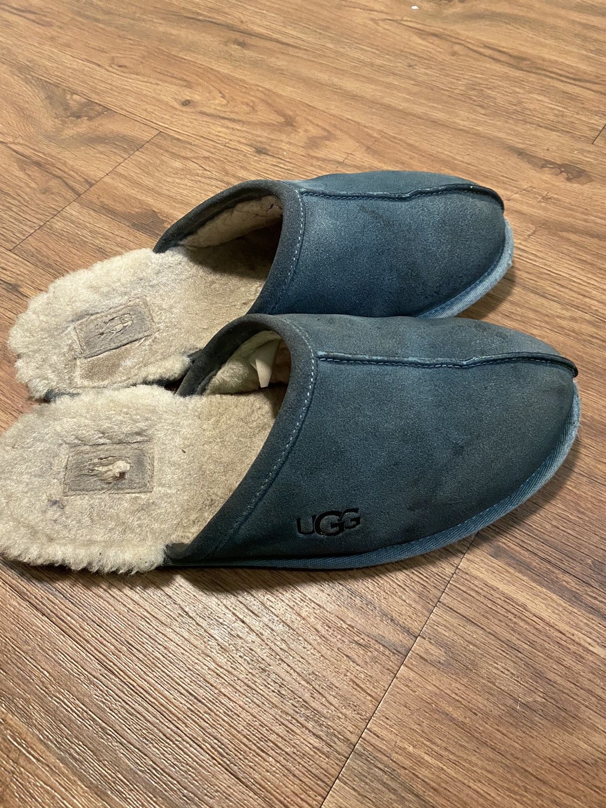 Ugg Uggs House Slippers Size US 9.5 / EU 42-43 - 4 Thumbnail