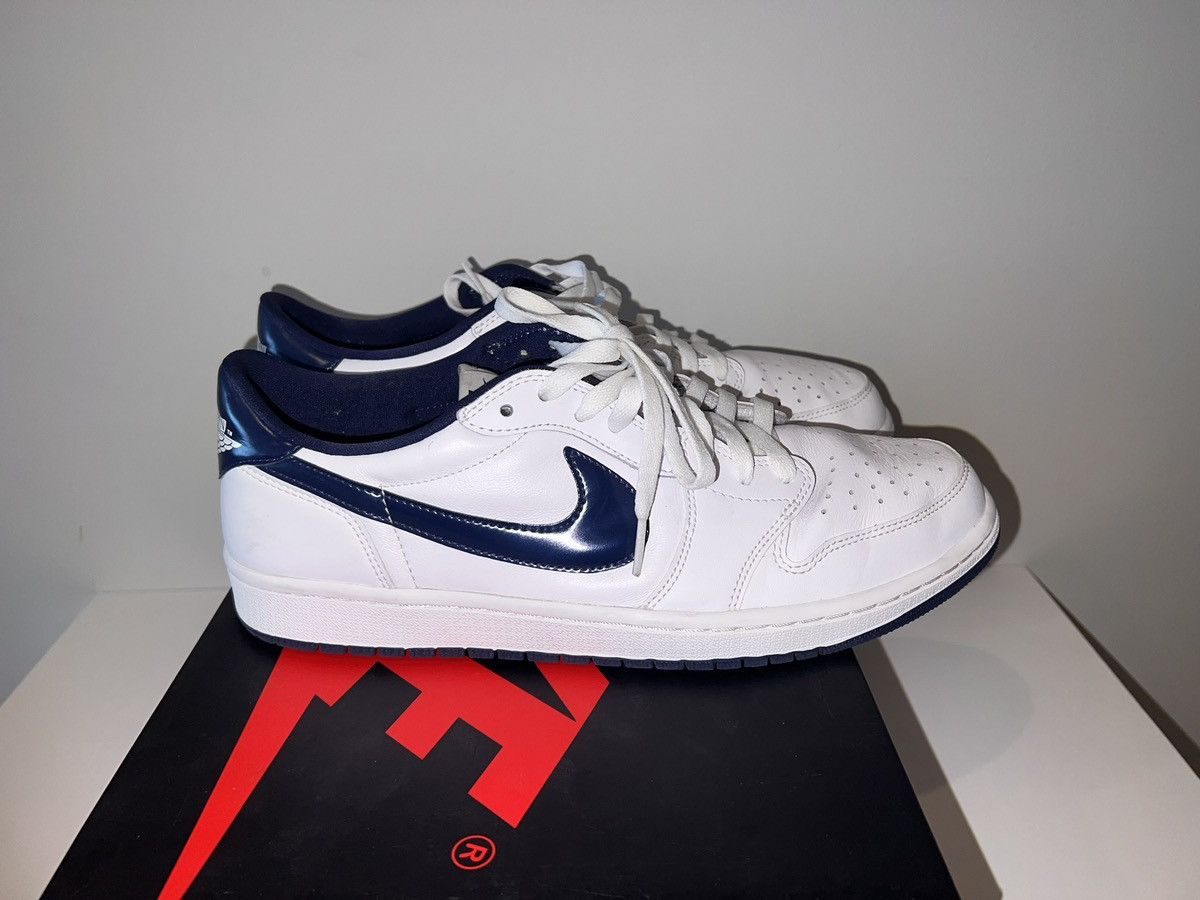 Nike 2016 Nike Air Jordan 1 Retro Low OG White Midnight Navy Size US 11 / EU 44 - 4 Thumbnail