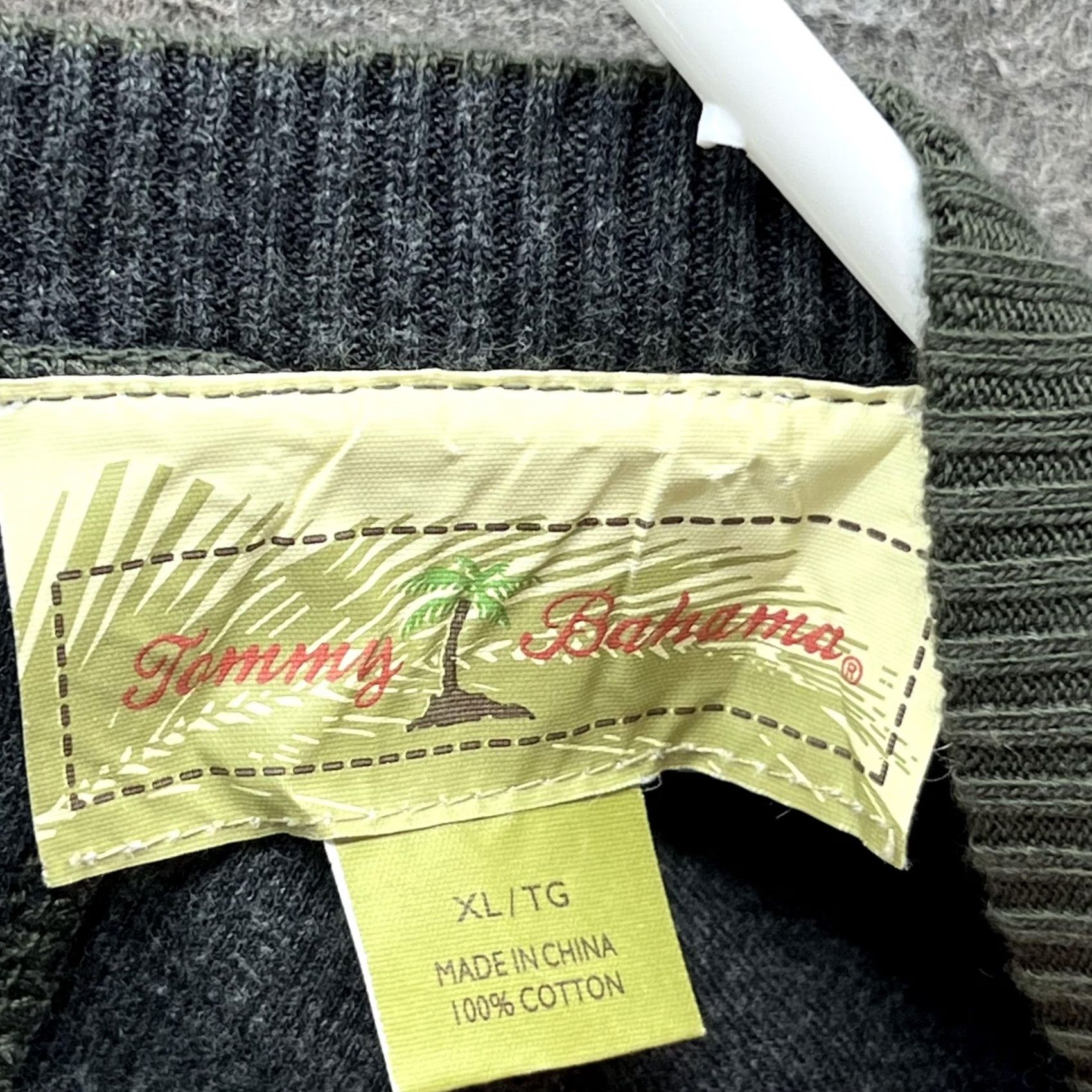 Tommy Bahama Tommy Bahama Sweater Mens XL Green V-Neck Pullover Knit Reversible Knit Pullover Casual Mens XL Green Tommy Bahama Sweater Size US XL / EU 56 / 4 - 5 Thumbnail