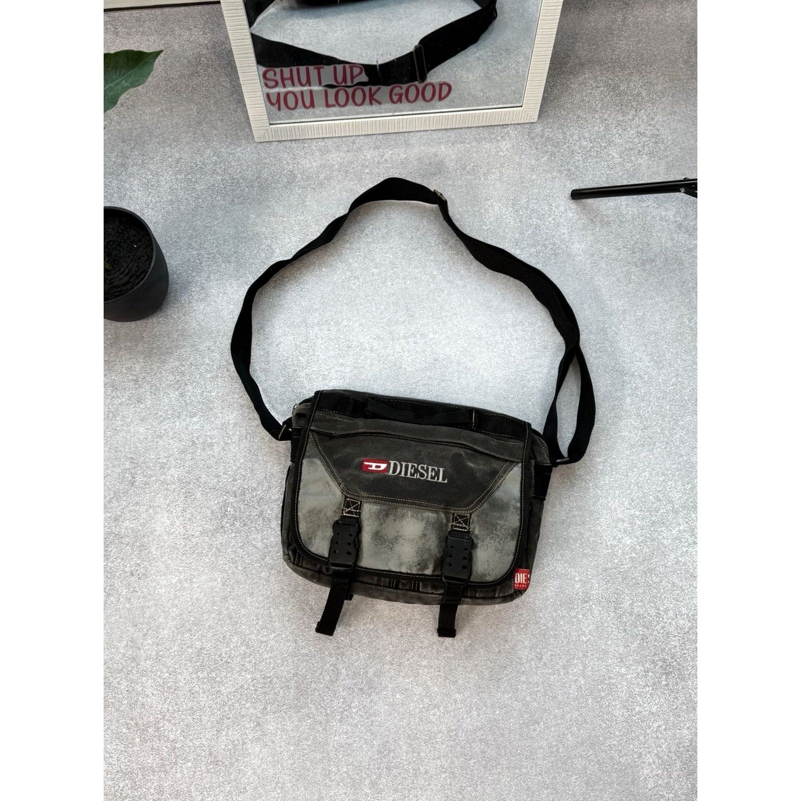 Diesel VINTAGE Diesel Shoulders Bag Military Crossbody Men Y2K Messenger Bag USA Size ONE SIZE - 2 Thumbnail