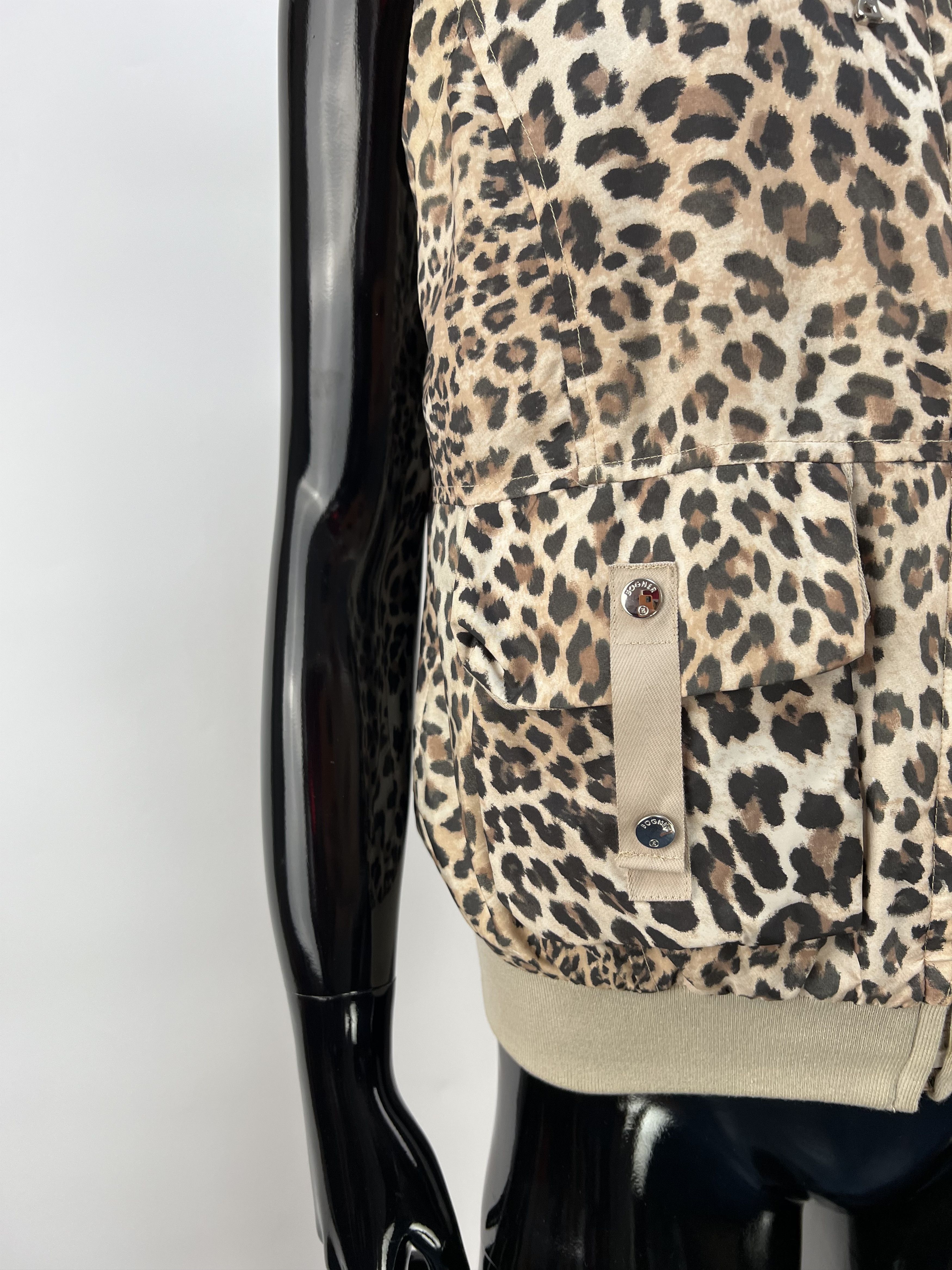 Bogner Bogner Women’s Leopard Print Full Zip Vest Size US 6 Size M / US 6-8 / IT 42-44 - 8 Thumbnail