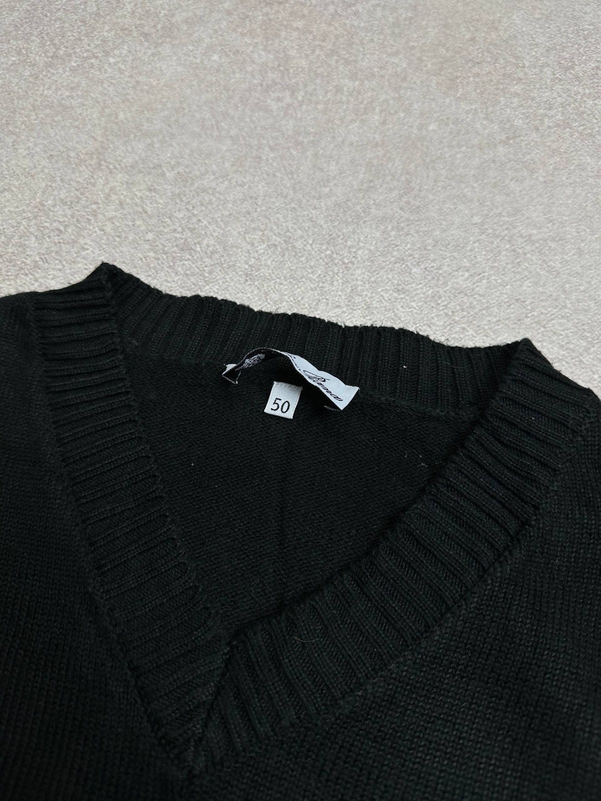 Loro Piana Vintage Loro Piana V-neck Black Knit Sweater IT50 M Size US M / EU 48-50 / 2 - 5 Thumbnail