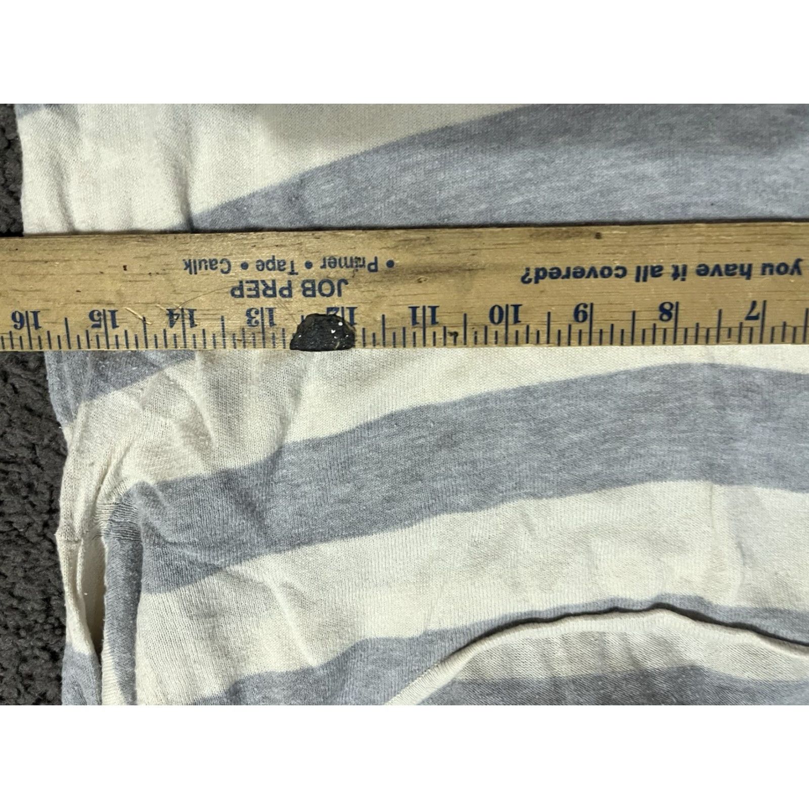 Banana Republic VINTAGE Banana Republic Top Shirt Womens Medium Gray Striped Long Sleeve Knit T Shirt Adult M Gray Classic 90s Mens Womens? Size M / US 6-8 / IT 42-44 - 4 Thumbnail