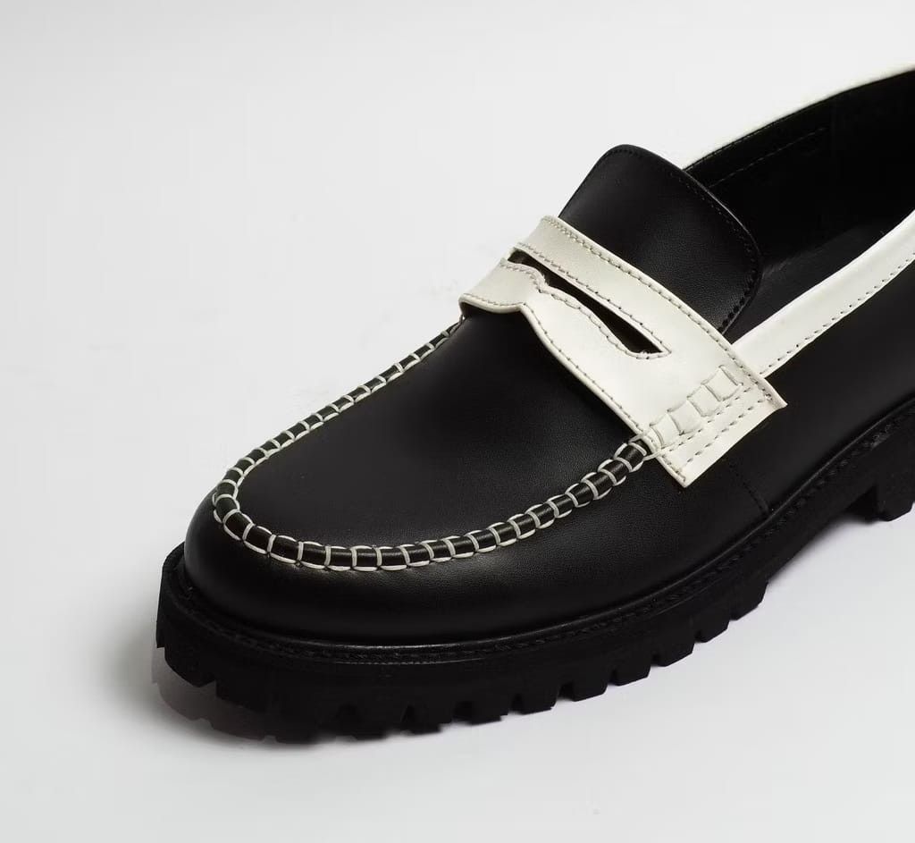 Genuine Leather Silane Loafer Shoes Leather Black White Size US 10 / EU 43 - 4 Thumbnail