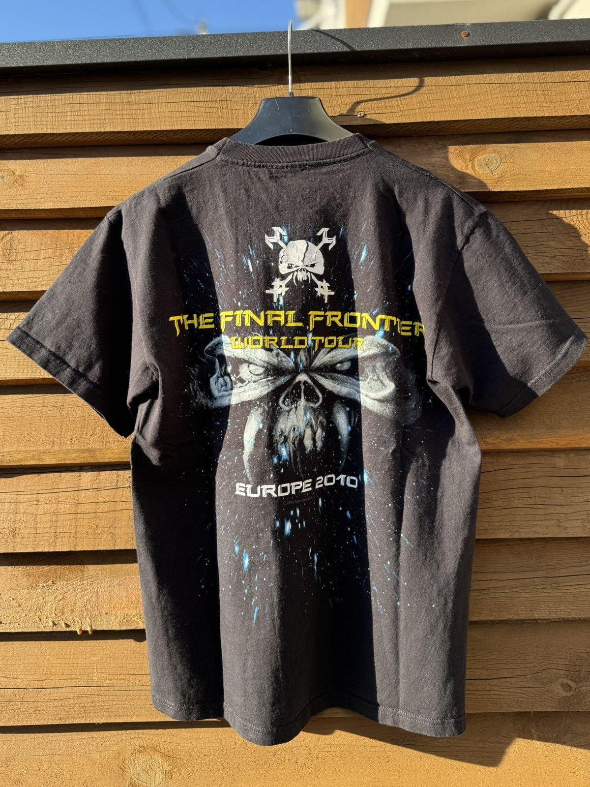 Band Tees Vintage 2010 Iron Made The Final Frontier World Tour Tee Size US L / EU 52-54 / 3 - 4 Thumbnail