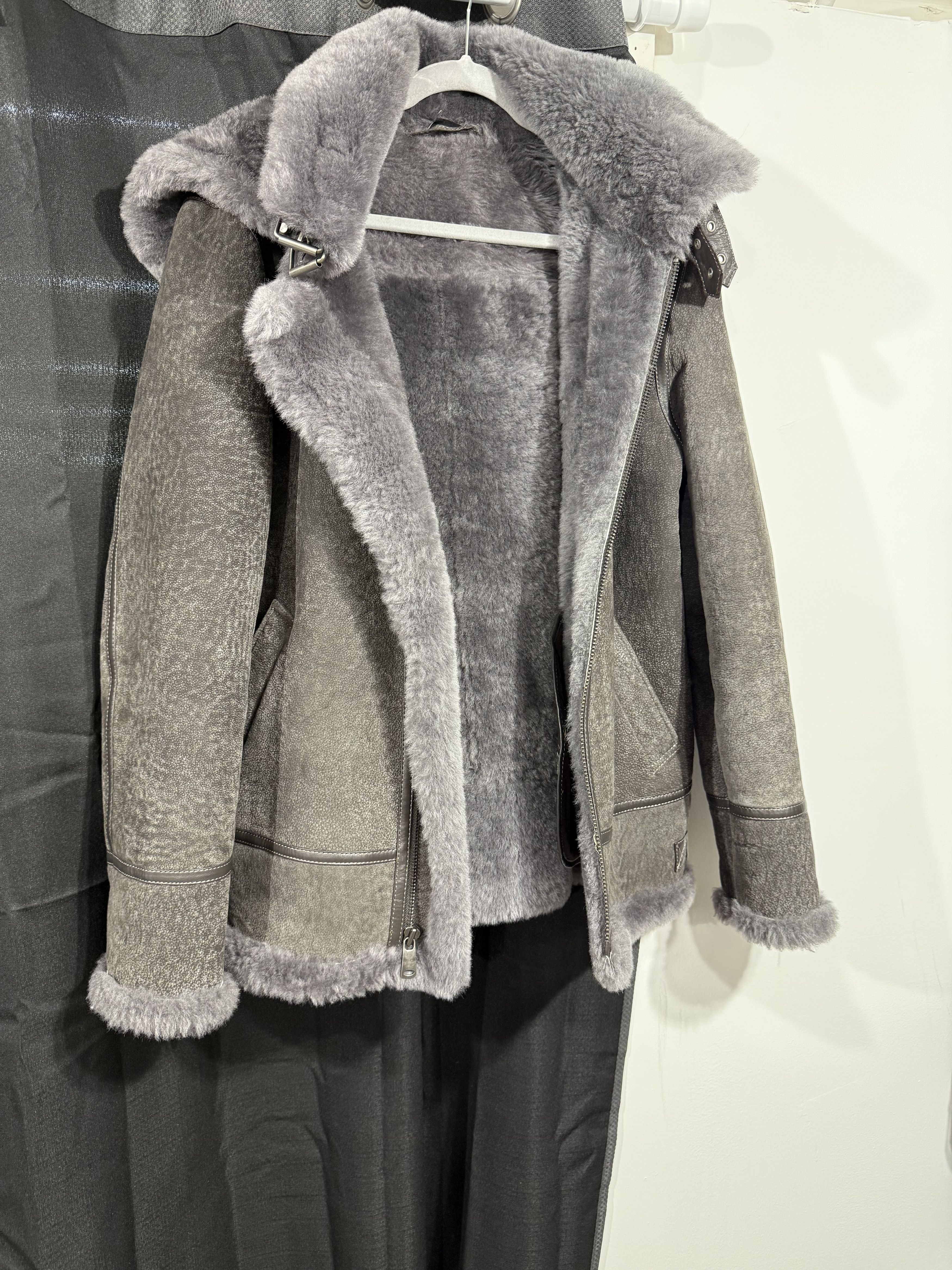 Overland Grey Sheep Skin Real Fur coat Size US M / EU 48-50 / 2 - 3 Thumbnail