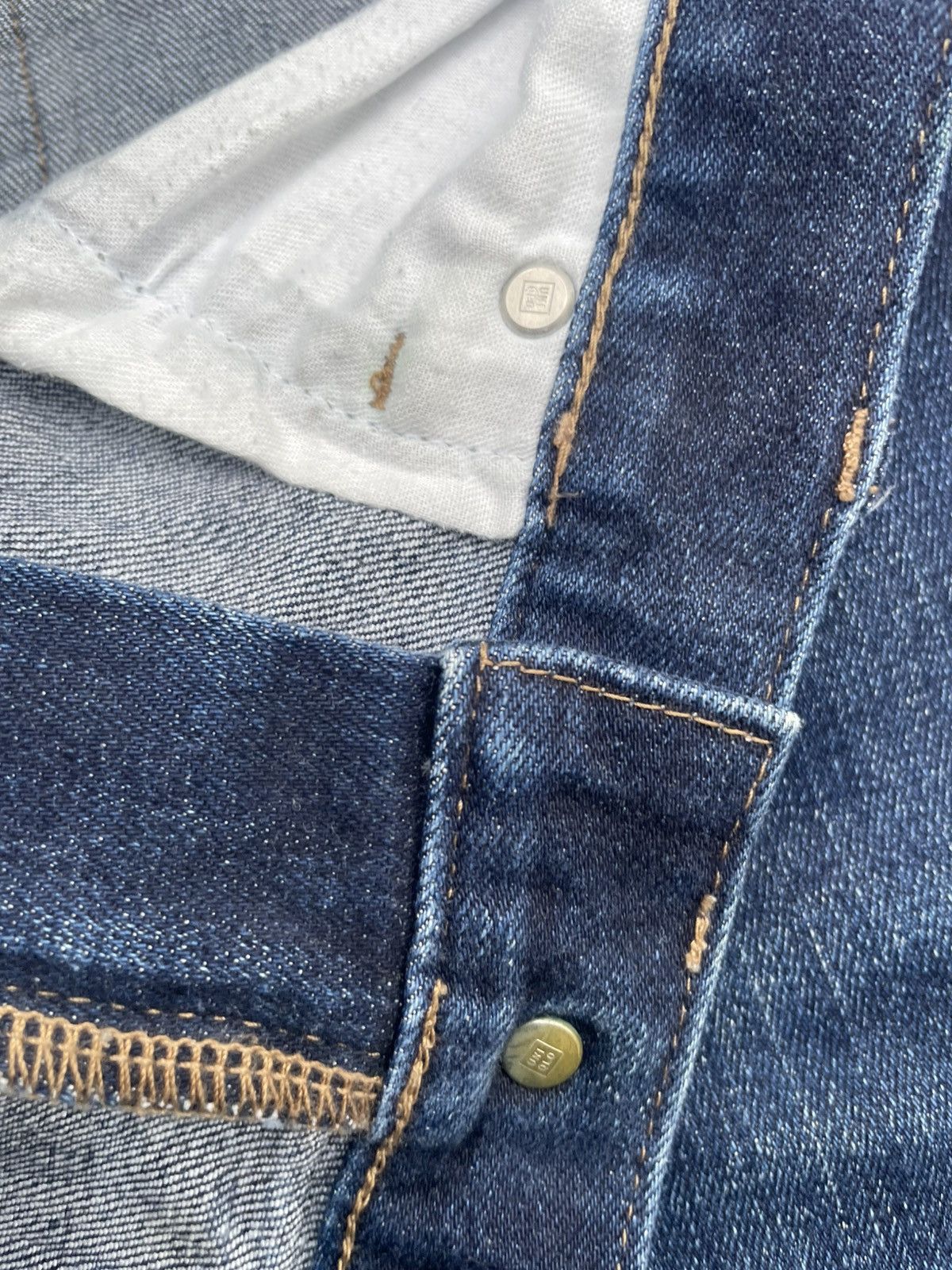 Japanese Brand × Uniqlo Uniqlo Kaihara Selvedge Denim Size US 37 - 17 Thumbnail