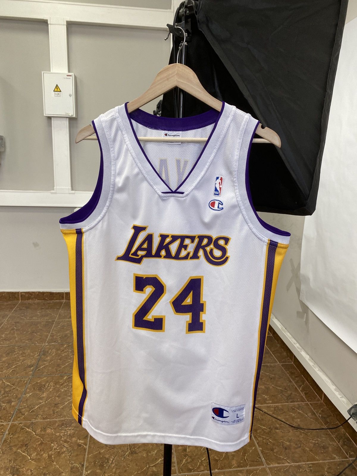 Champion 🇺🇸 Vintage Y2K Kobe Bryant 24 Champion L A Lakers Jersey Rare Size US L / EU 52-54 / 3 - 2 Thumbnail