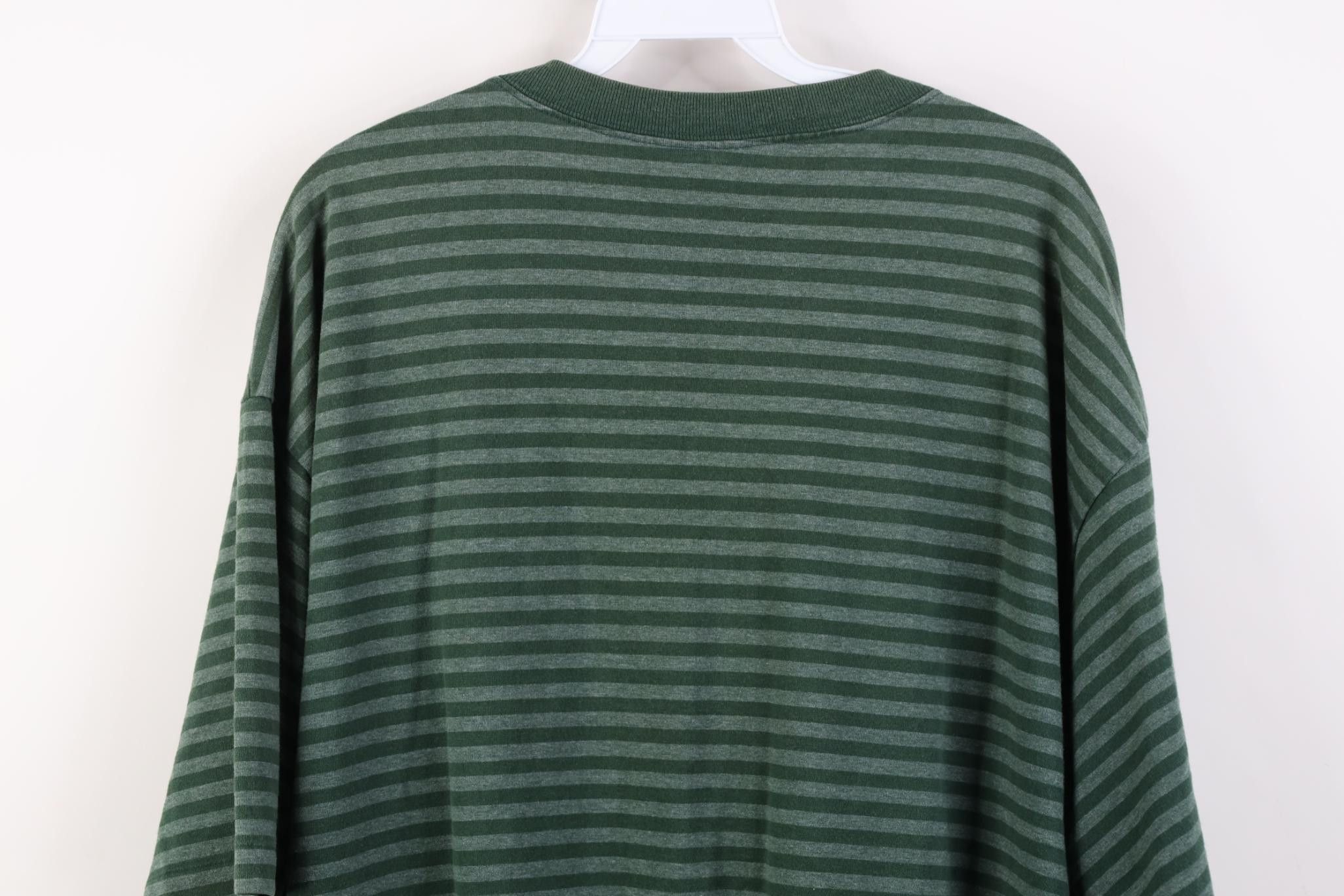 Vintage Vintage 90s Streetwear Canadian Short Sleeve T-Shirt Green Size US XL / EU 56 / 4 - 11 Thumbnail