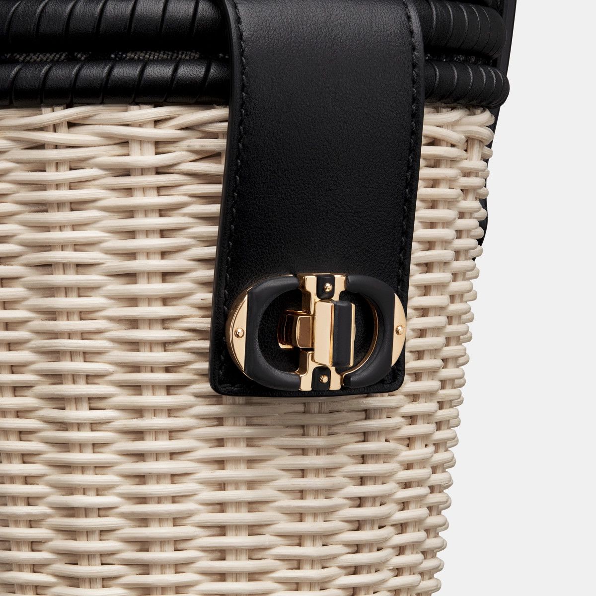 Dior o1bcso1str1124 Size: OS /Minaudière Bag in Natural/Black Size ONE SIZE - 5 Thumbnail