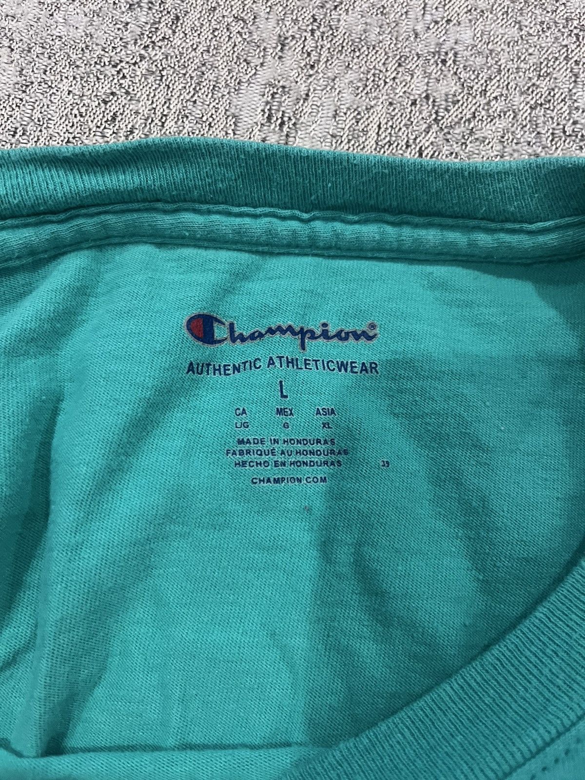 Champion blue turqoise teal yellow champion t shirt men’s large Size US L / EU 52-54 / 3 - 2 Thumbnail