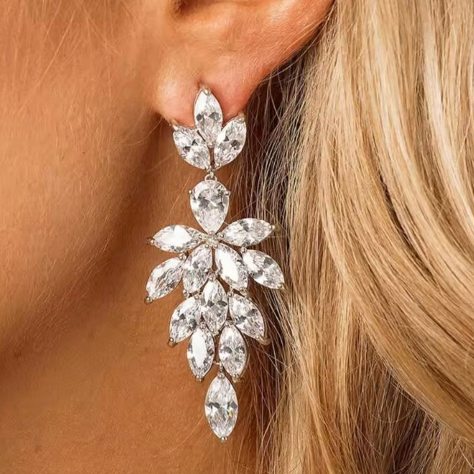 Other Marquise Zircon Leaf Dangle Earrings Women’s Bridal Wedding Size ONE SIZE - 1 Thumbnail
