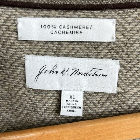 Nordstrom John W. Nordstrom Cashmere Brown Gray V Neck Herringbone Che Size US XL / EU 56 / 4 - 3 Thumbnail