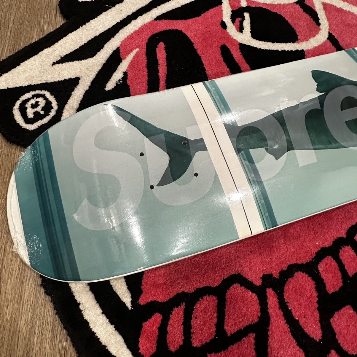 Damien Hirst × Supreme Supreme Damien Hirst Shark Skateboard Size ONE SIZE - 2 Thumbnail