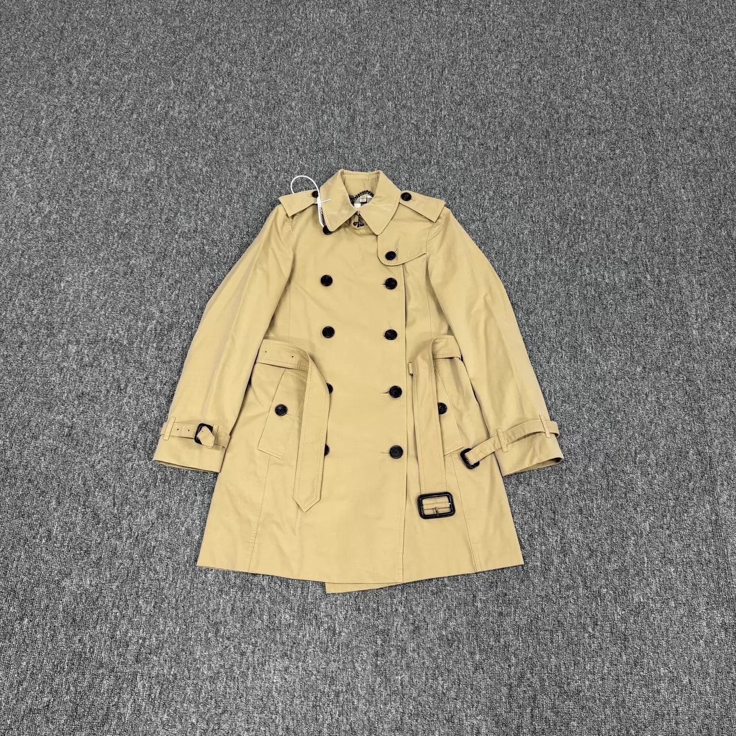 Burberry Burberry Double-Breasted Belted Trench Coat UK4 99 New Size XS / US 0-2 / IT 36-38 - 1 Thumbnail