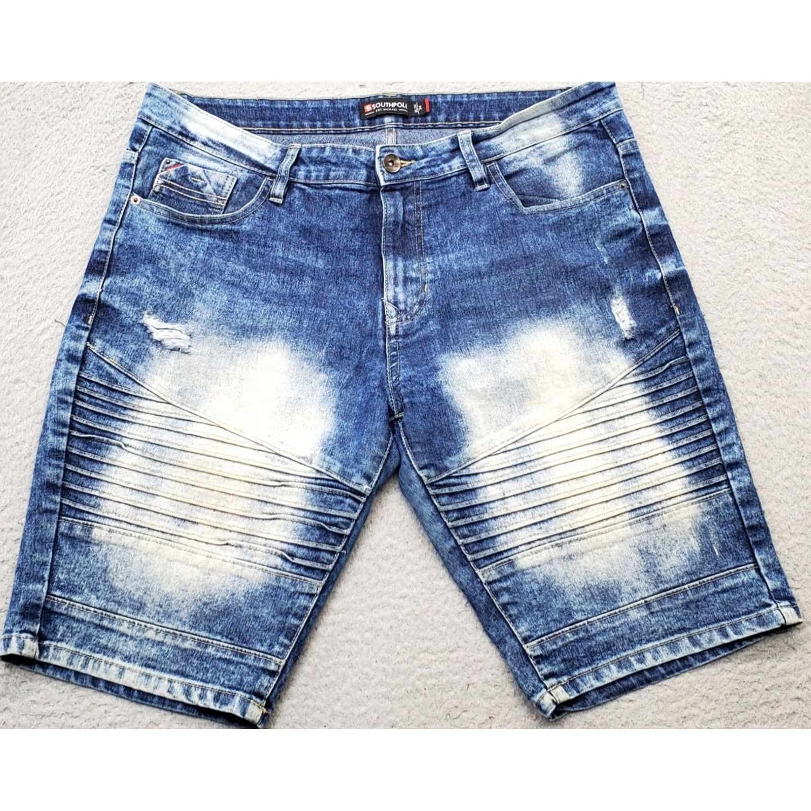 Southpole Southpole Bermuda Shorts Mens 34 Navy Denim Slim Fit Flat Front 5-Pocket Pocket Casual Travel 12 Inseam 22" Outseam Mens Size 34 Navy Denim 90s? Size US 34 / EU 50 - 2 Thumbnail