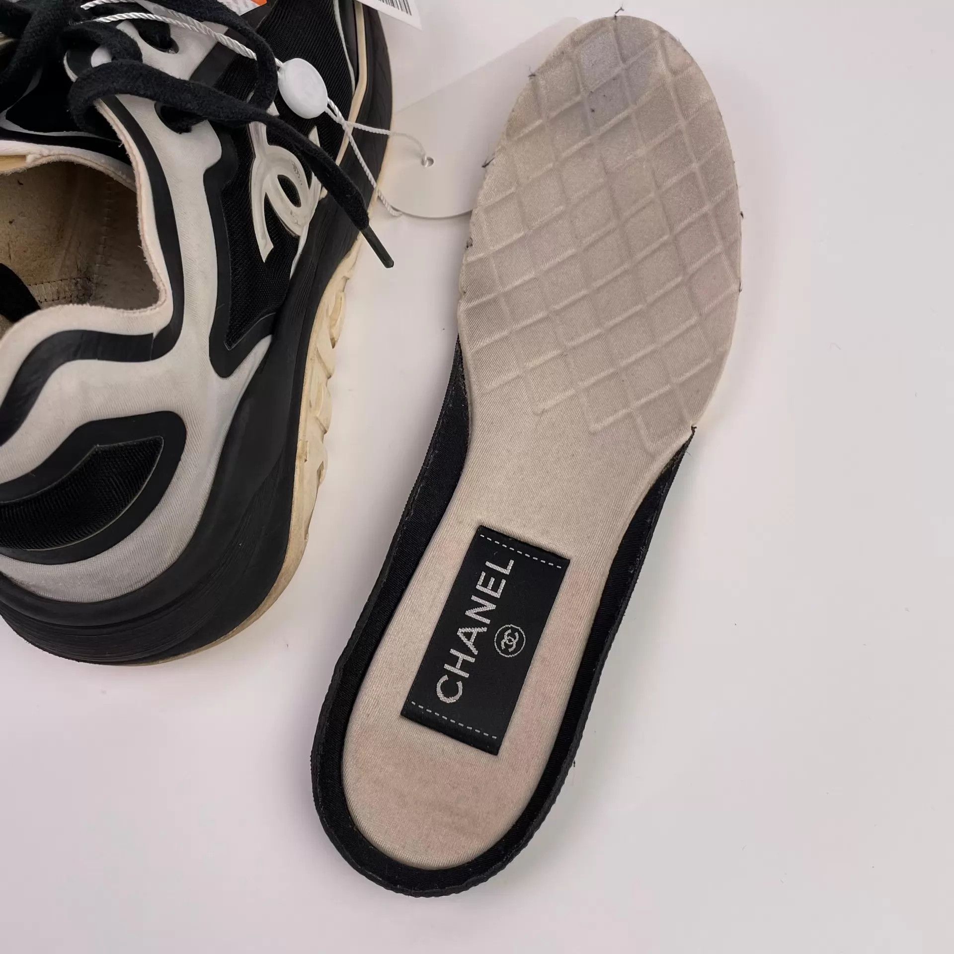 Chanel CHANEL Tulle & Lycra Panelled Sneakers 38 Black White Size US 7.5 / IT 37.5 - 9 Thumbnail
