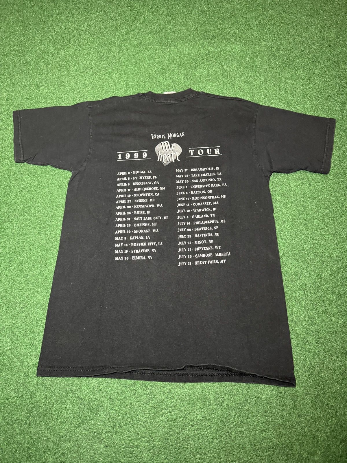 Band Tees Vintage Lorrie Morgan 90s Country My Heart Concert T Shirt Size US L / EU 52-54 / 3 - 4 Thumbnail