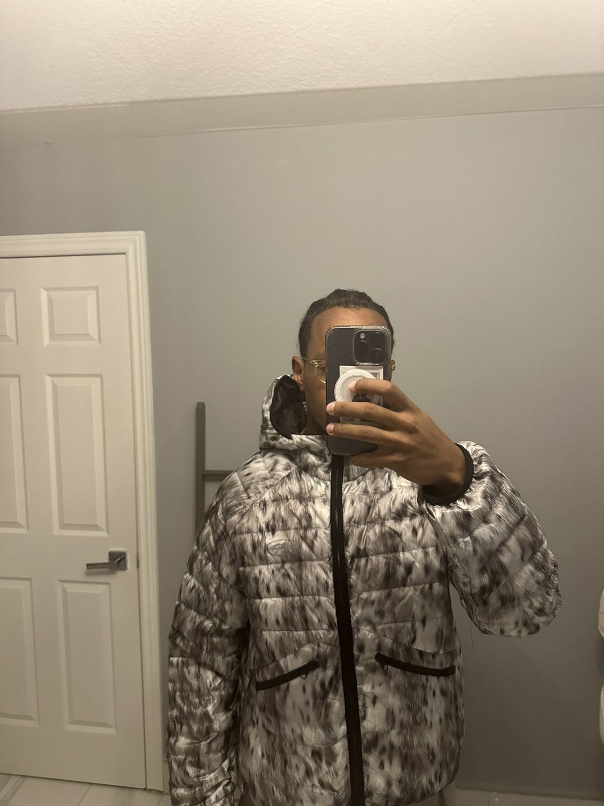 Corteiz Elitework Micro Puff Jacket Faux Fur – Side Kicks