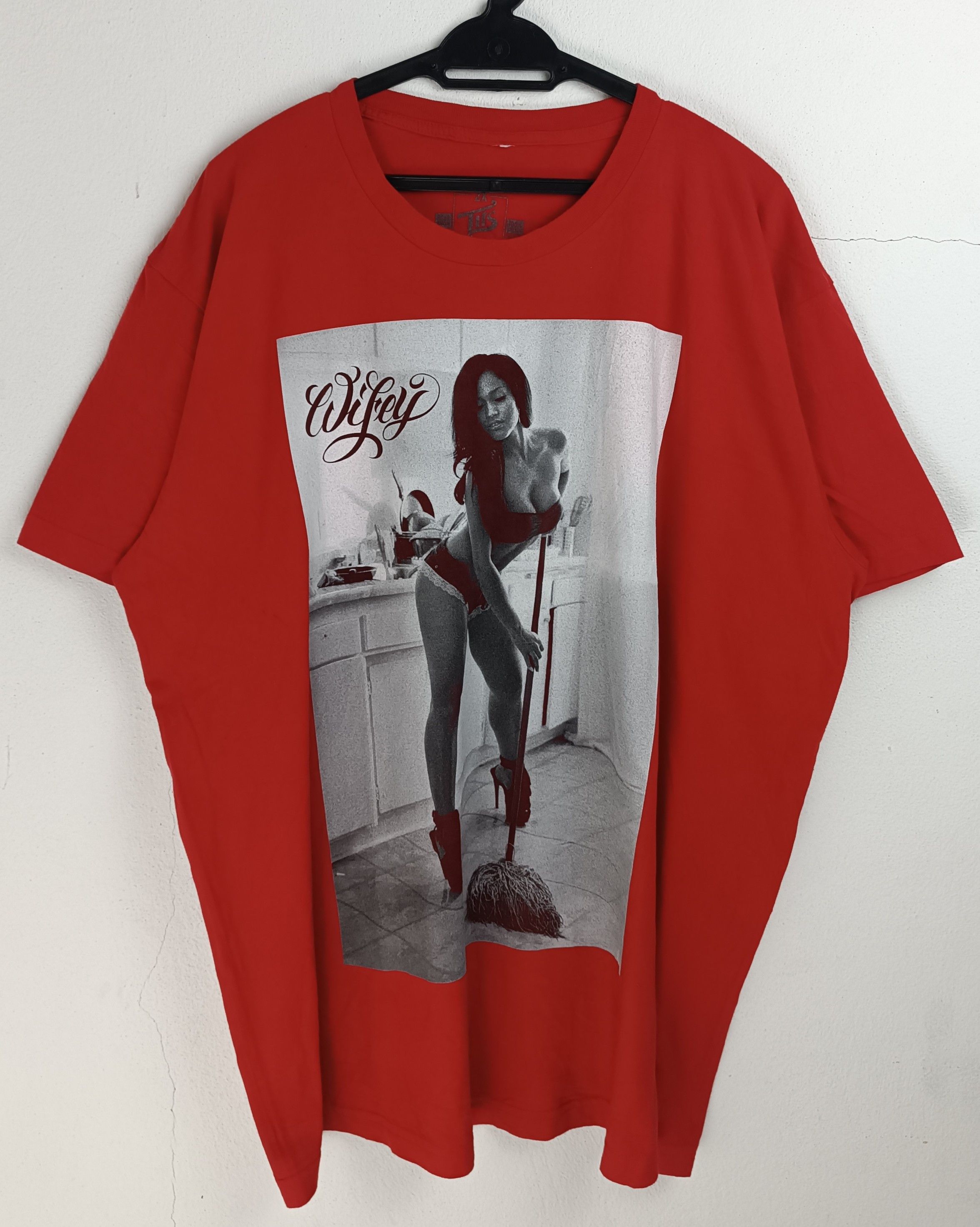 Vintage VINTAGE WIFEY SEXY MAID SHAWTY ADULTS PORN TEE VERY RARE Size US XXL / EU 58 / 5 - 3 Thumbnail