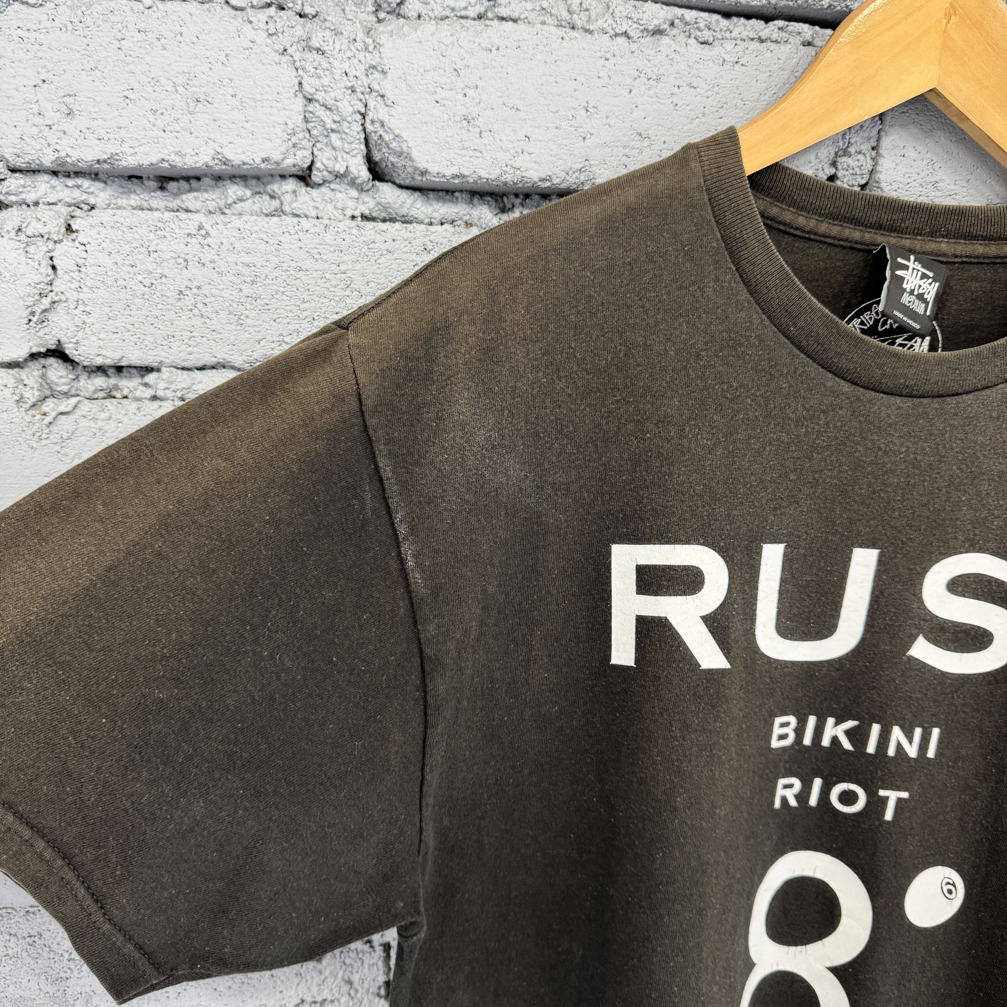 Stussy Vintage 90s Stussy Ruft 8 Bikini Riot Sunfaded Tshirt Size US M / EU 48-50 / 2 - 6 Thumbnail
