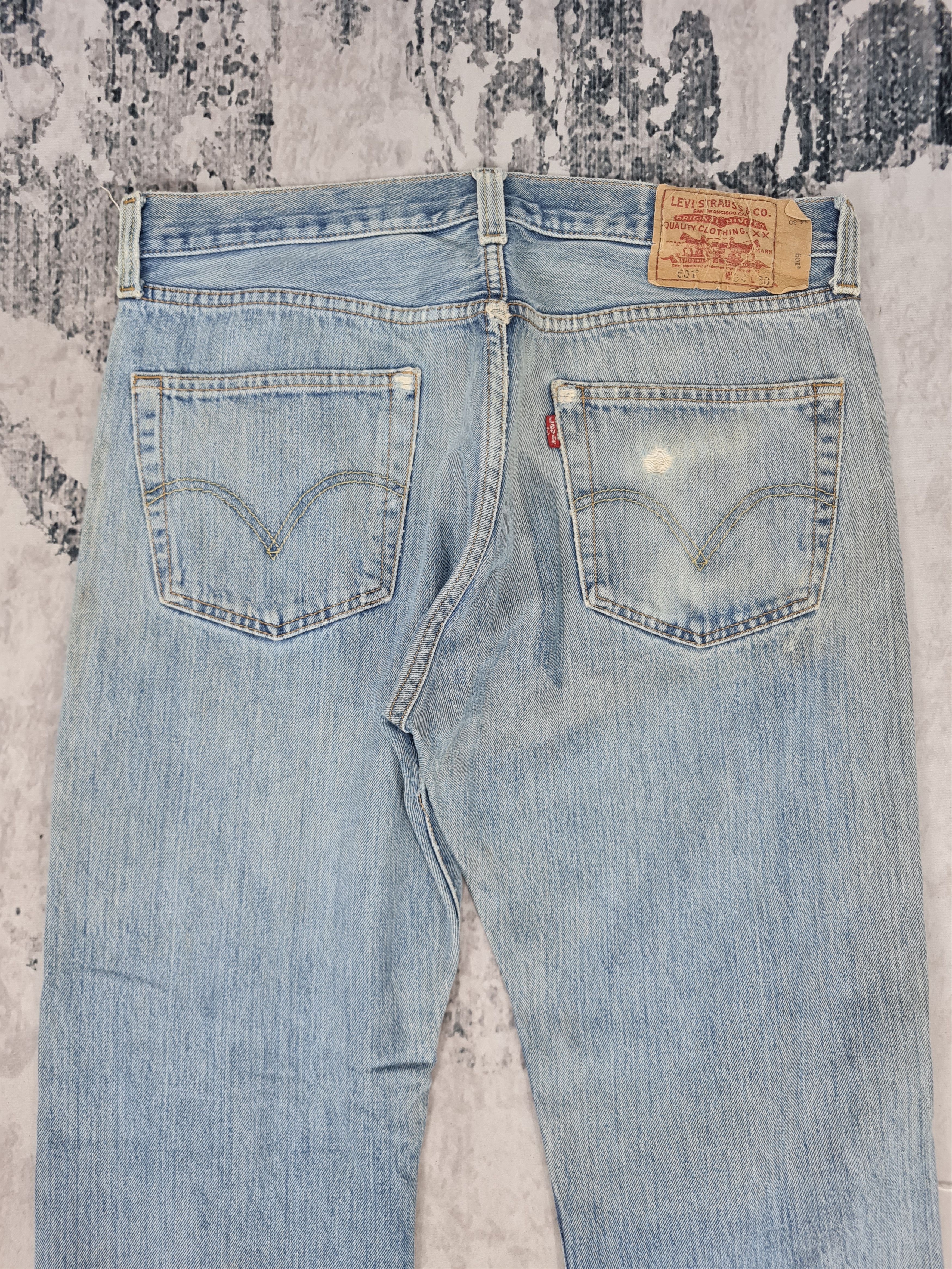 Levi's Vtg LEVIS 501 Distressed Faded Ripped Jeans L0385 Size 34X29 Size US 34 / EU 50 - 9 Thumbnail