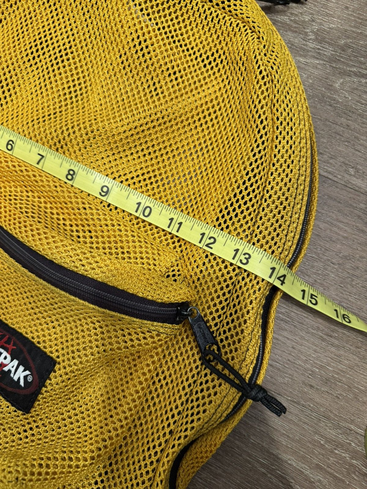 Eastpak ***FINAL DROP***RARE 00s EASTPAK USA MESH BACKPACK O/S Size ONE SIZE - 2 Thumbnail