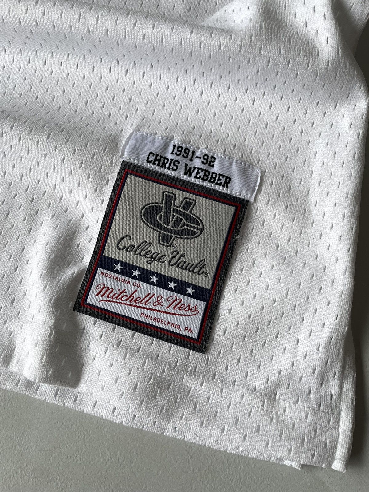 Mitchell & Ness Mitchell & Ness Michigan Chris Webber Jersey Size US L / EU 52-54 / 3 - 8 Thumbnail