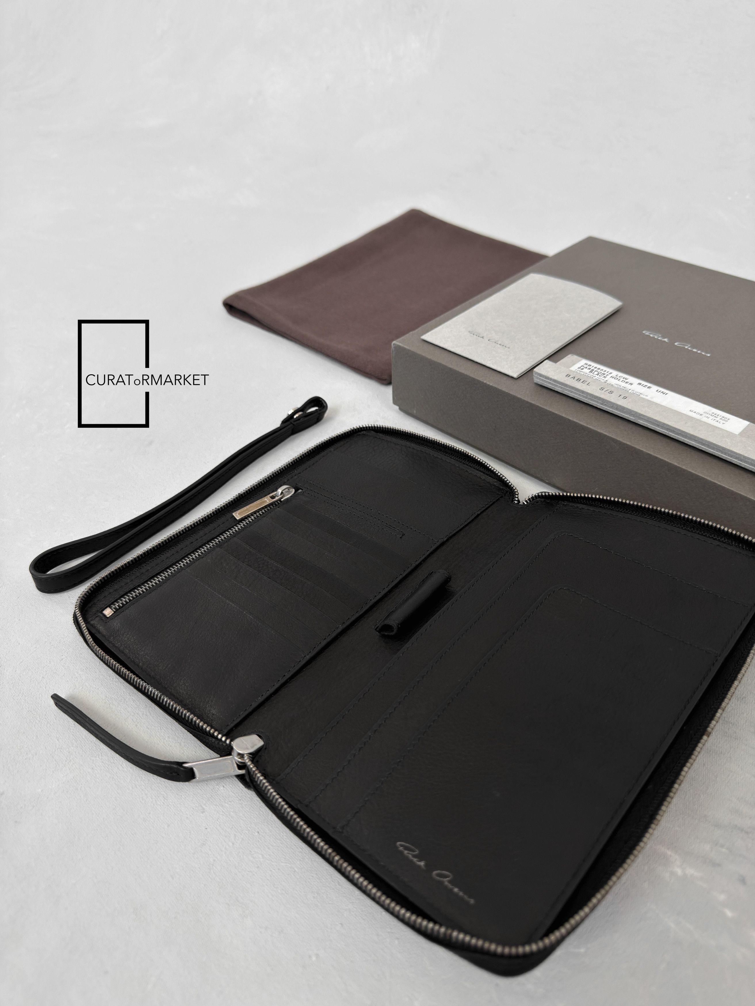 Rick Owens GRAIL RARE Passport Holder LCW Calf Leather SS19 Babel Size ONE SIZE - 1 Thumbnail