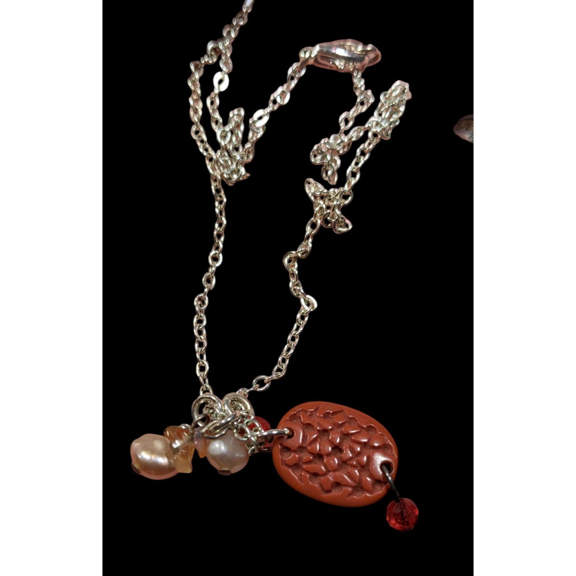 Other Nature Inspired Pink And Red Cluster Charm Pendant Necklace Size ONE SIZE - 3 Thumbnail