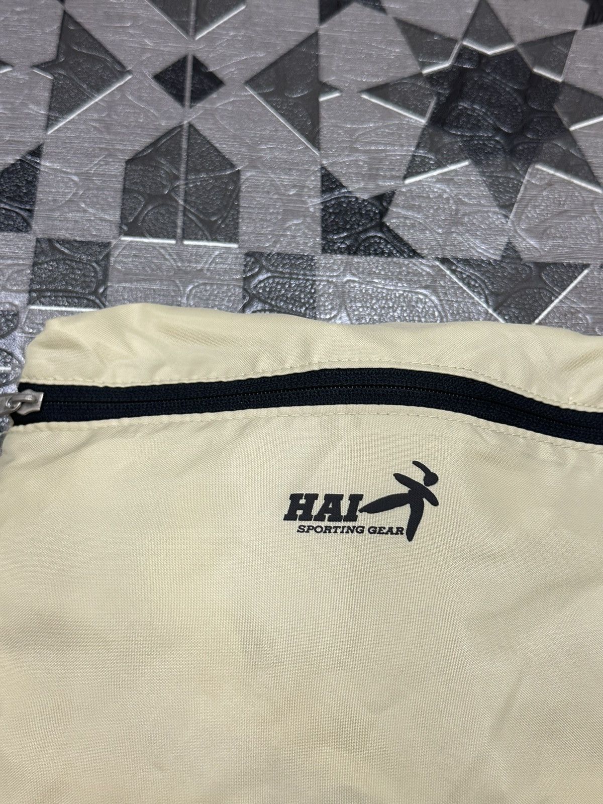Hai Sporting Gear Vintage Hai Sporting Gear Issey Miyake Foldable Packable Bag Size ONE SIZE - 4 Thumbnail