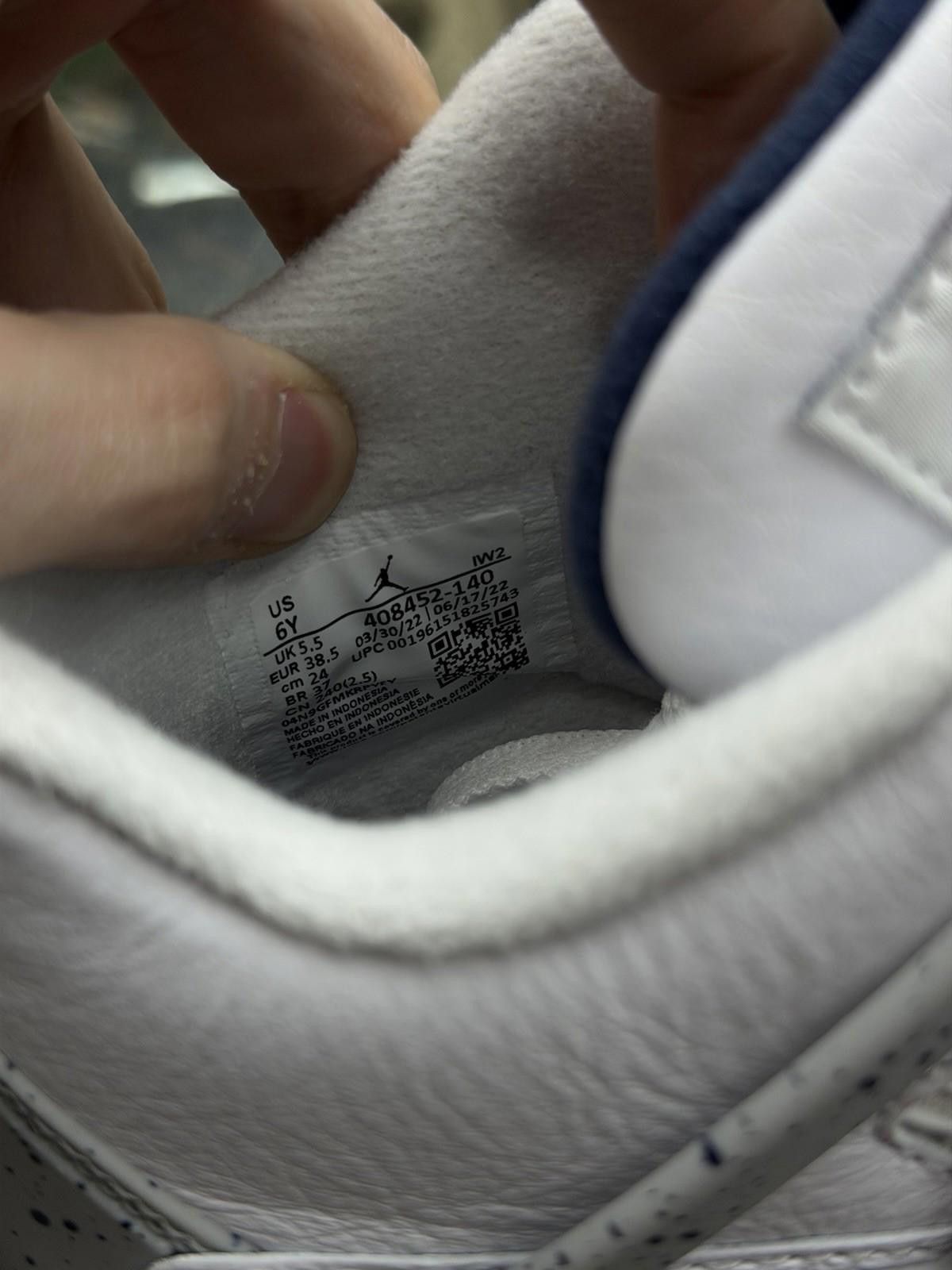 Jordan Brand Jordan Air Jordan 4 Retro GS 6Y/7.5W- 408452-140 - Size US 6 / EU 39 - 11 Thumbnail