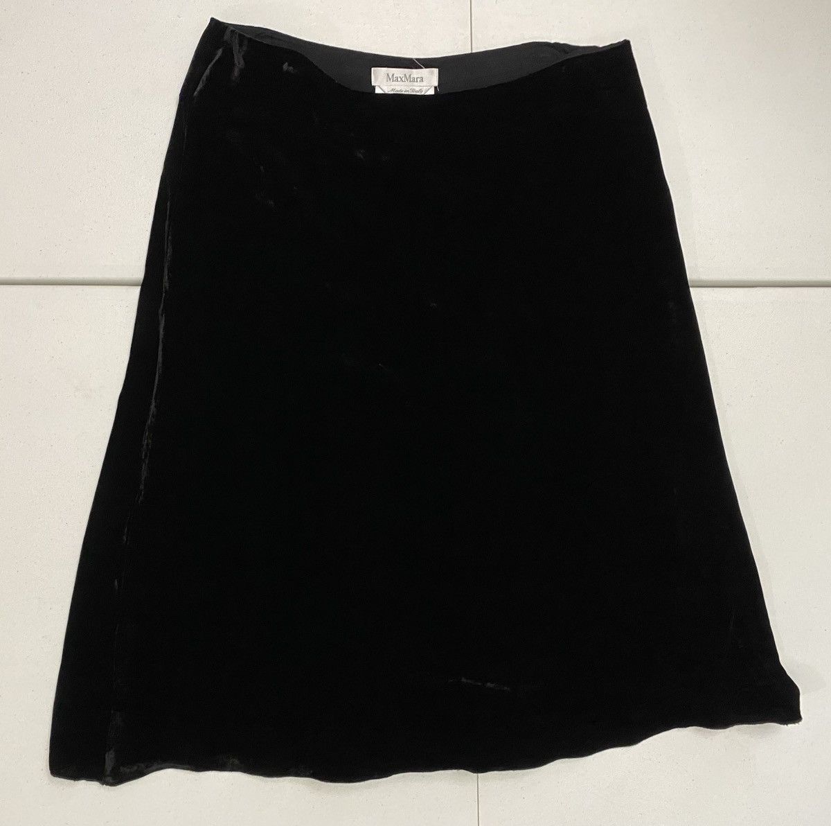 Max Mara Max Mara Black Velvet Silk Blend A-Line Skirt 16 US VGC Size 38" / US 16 / IT 52 - 1 Thumbnail
