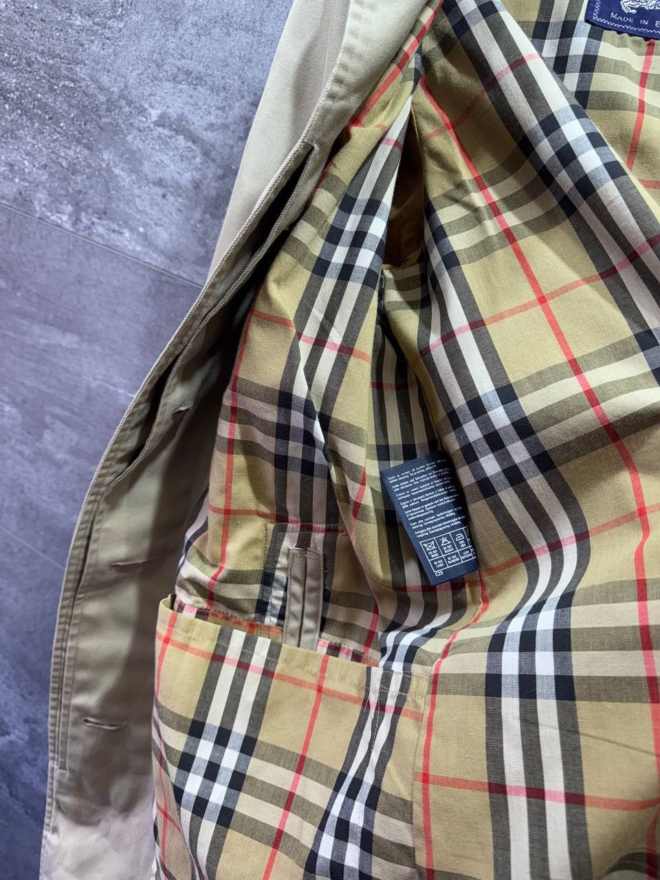 Burberry Vintage Burberry Trench Coat Nova Check Lining Beige England Size M / US 6-8 / IT 42-44 - 17 Thumbnail