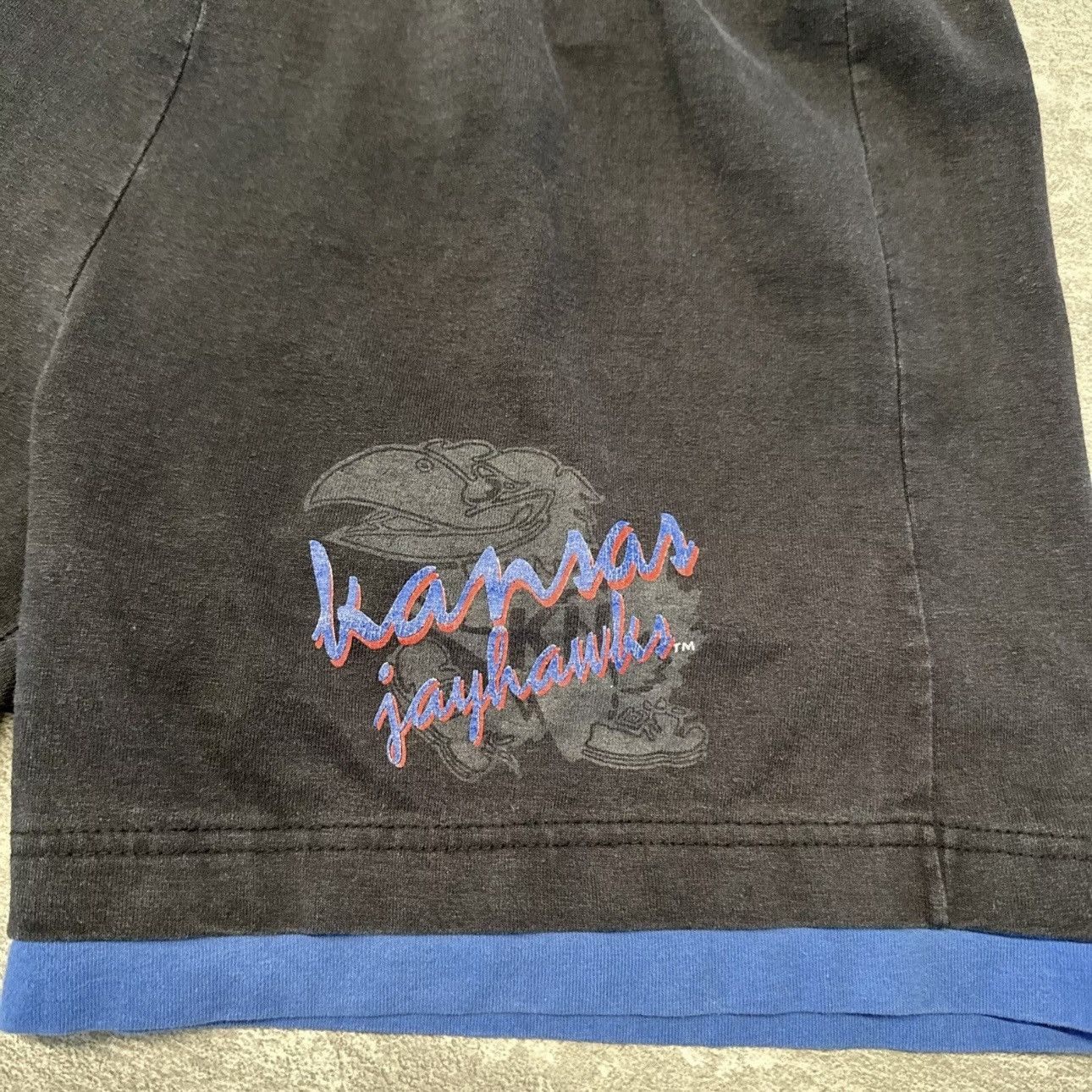 NBA × Vintage Vintage 90s Kansas Jayhawks Sweat Shorts Cotton Basketball Size US 34 / EU 50 - 2 Thumbnail