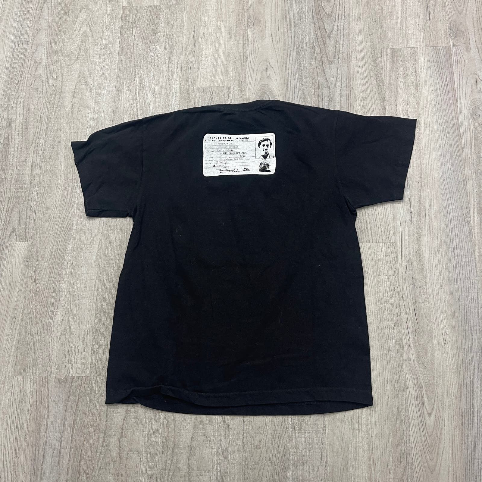 Vintage VINTAGE Y2K Pablo Escobar Cartel License Graphic Shirt Size US L / EU 52-54 / 3 - 5 Thumbnail