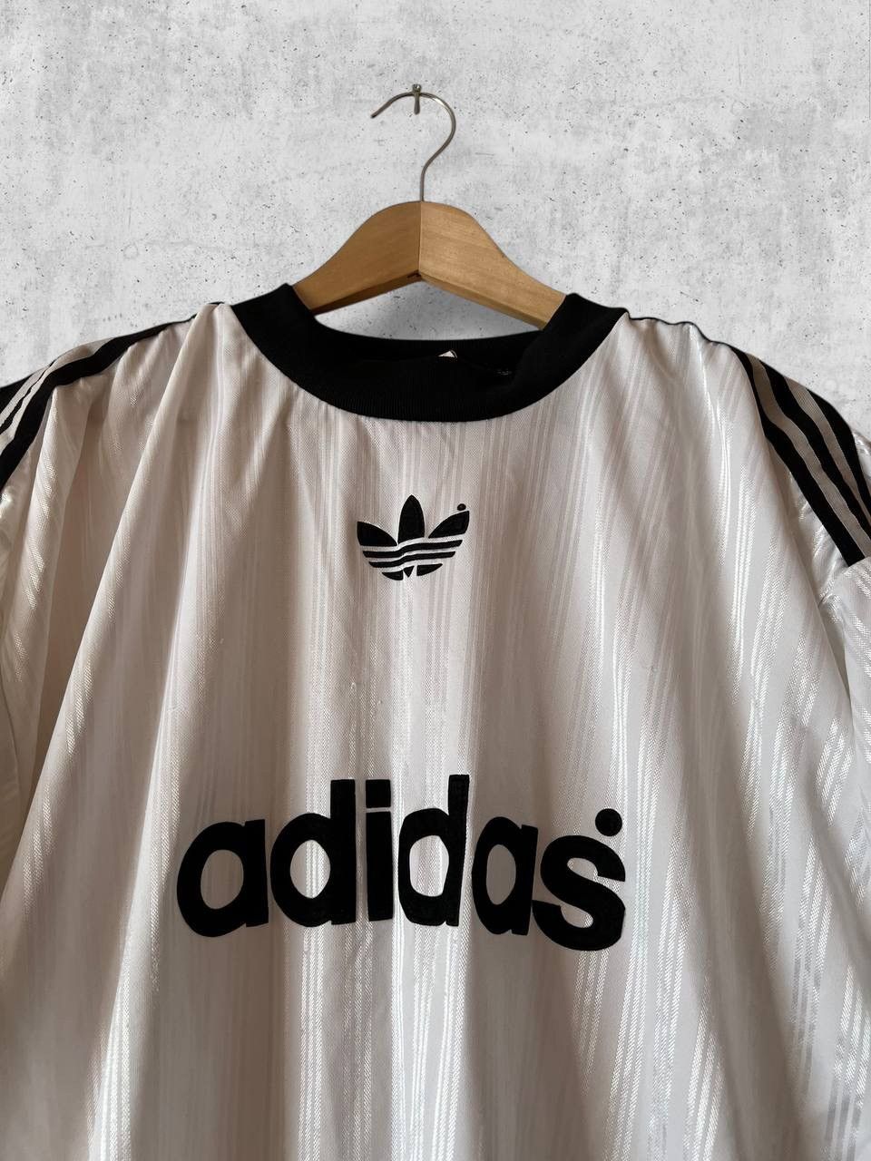 Adidas Adidas vintage Jersey tee t shirt stripped y2k style Size US XL / EU 56 / 4 - 8 Thumbnail