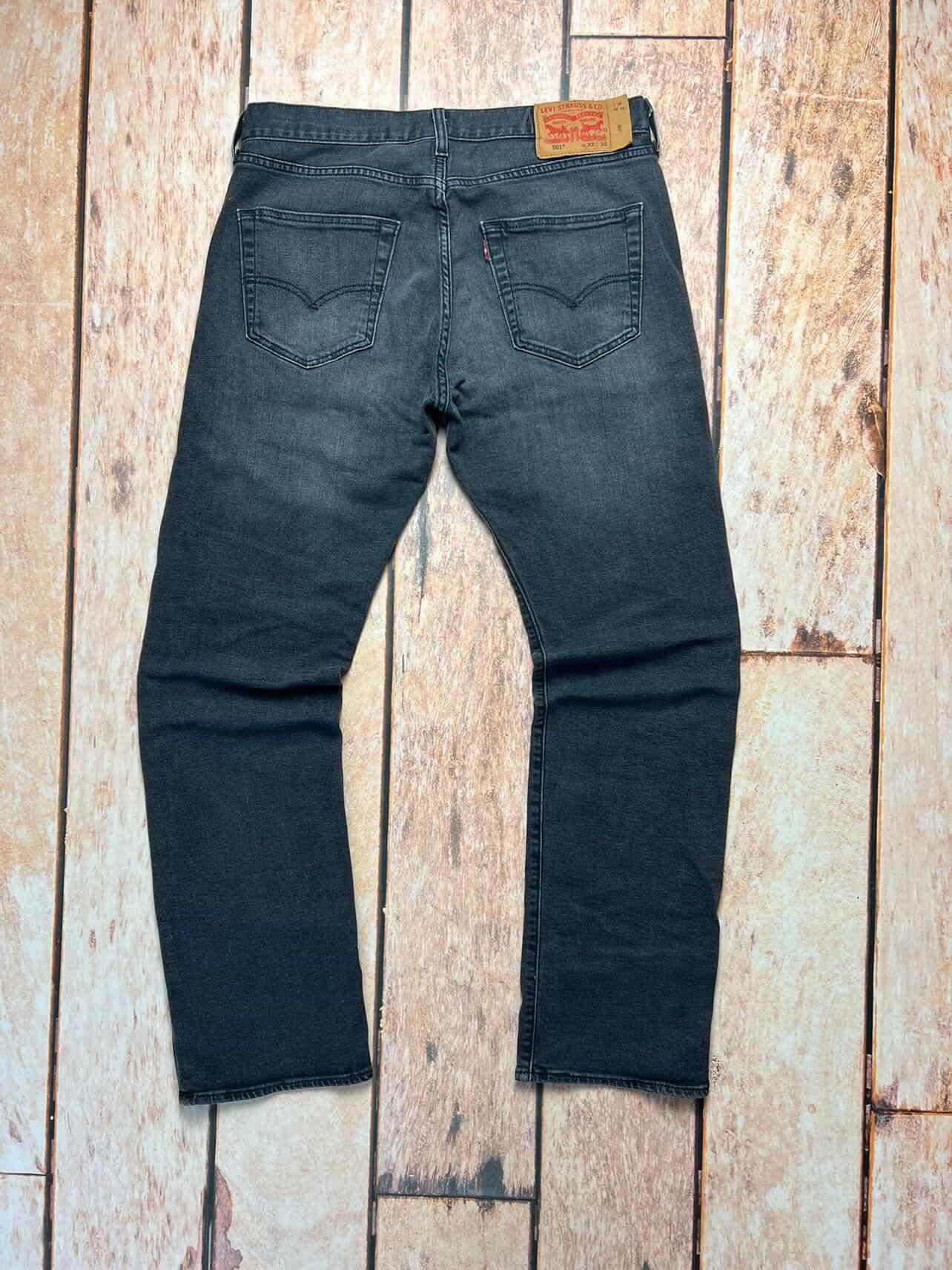 Levi's Levi's 501 denim pants size 32x32 Size US 32 / EU 48 - 1 Thumbnail