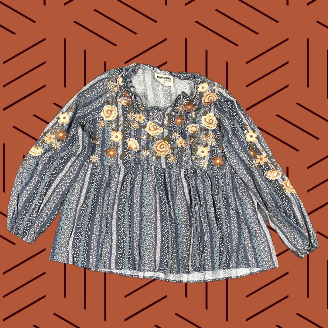 Vintage VINTAGE Savanna Jane Blouse Top Women Medium Blue Floral Embroidered V-Neck Pullover Boho Size M / US 6-8 / IT 42-44 - 1 Thumbnail