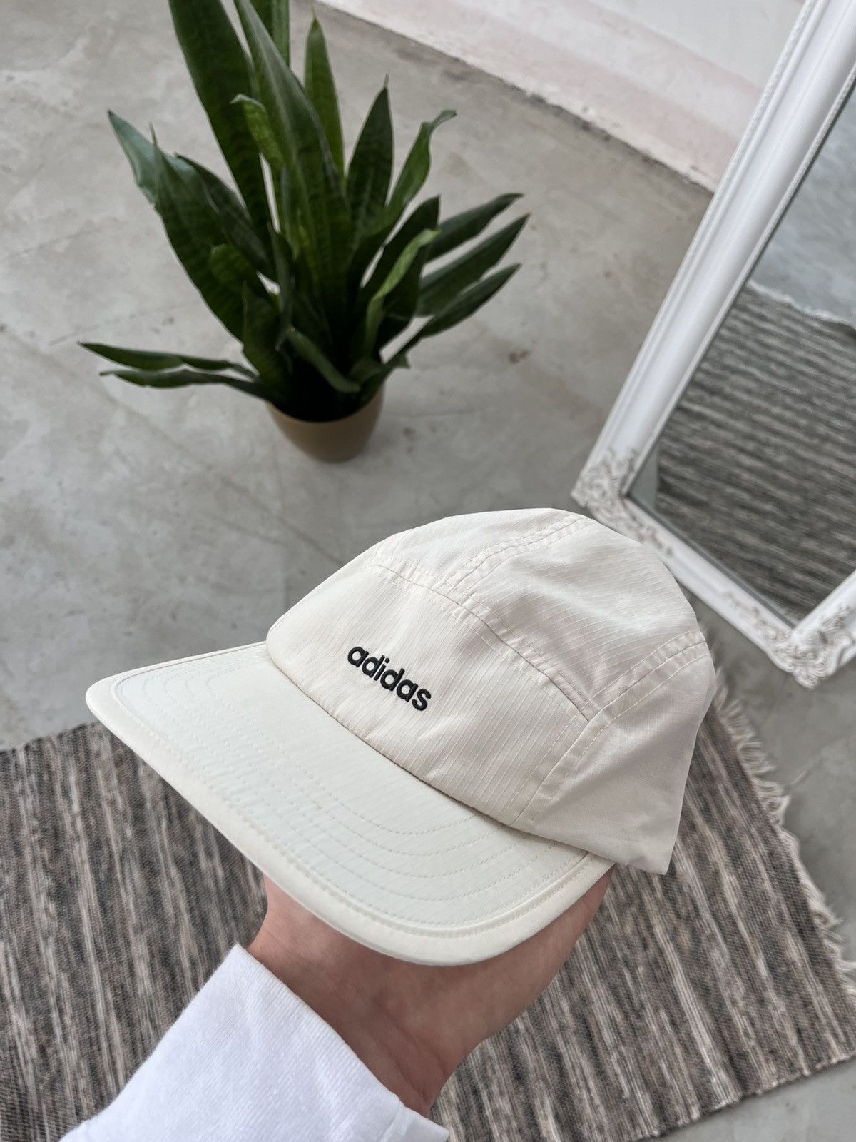 Adidas × Vintage Adidas Five-Panel Nylon Cap Milky White Perfomance Vintage Size ONE SIZE - 2 Thumbnail